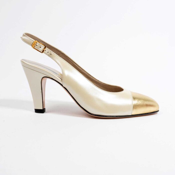 90s White-Gold Ferragamo Slingback Pumps sz 5 - Image 9