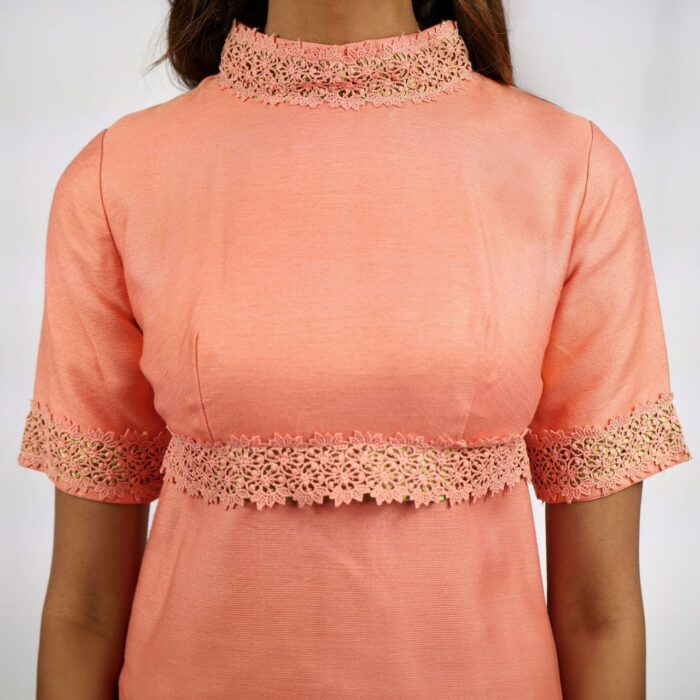 1950's/60's Coral Shift Empire Dress w/Scallop Detail - Image 2