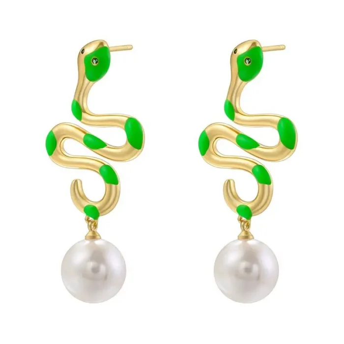 Gold Hiss & Glam: Bold Baroque Pearl Tassel Earrings - Image 2