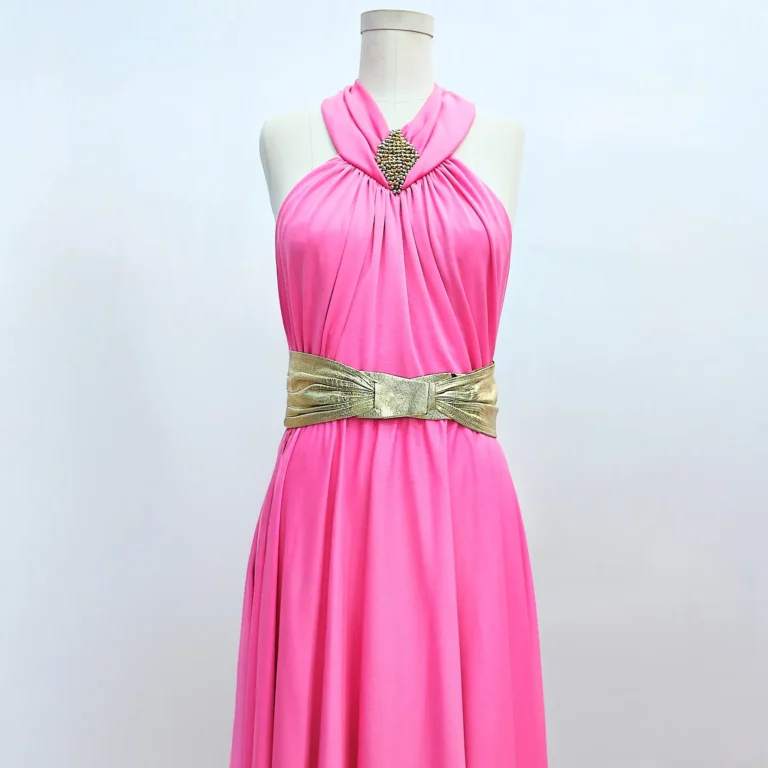 Late 1970s–Early 1980s Anne Klein for Calderon Gold Leather Wide Waist Belt – Saks Fifth Avenue Exclusive (Size 0/2, 24")