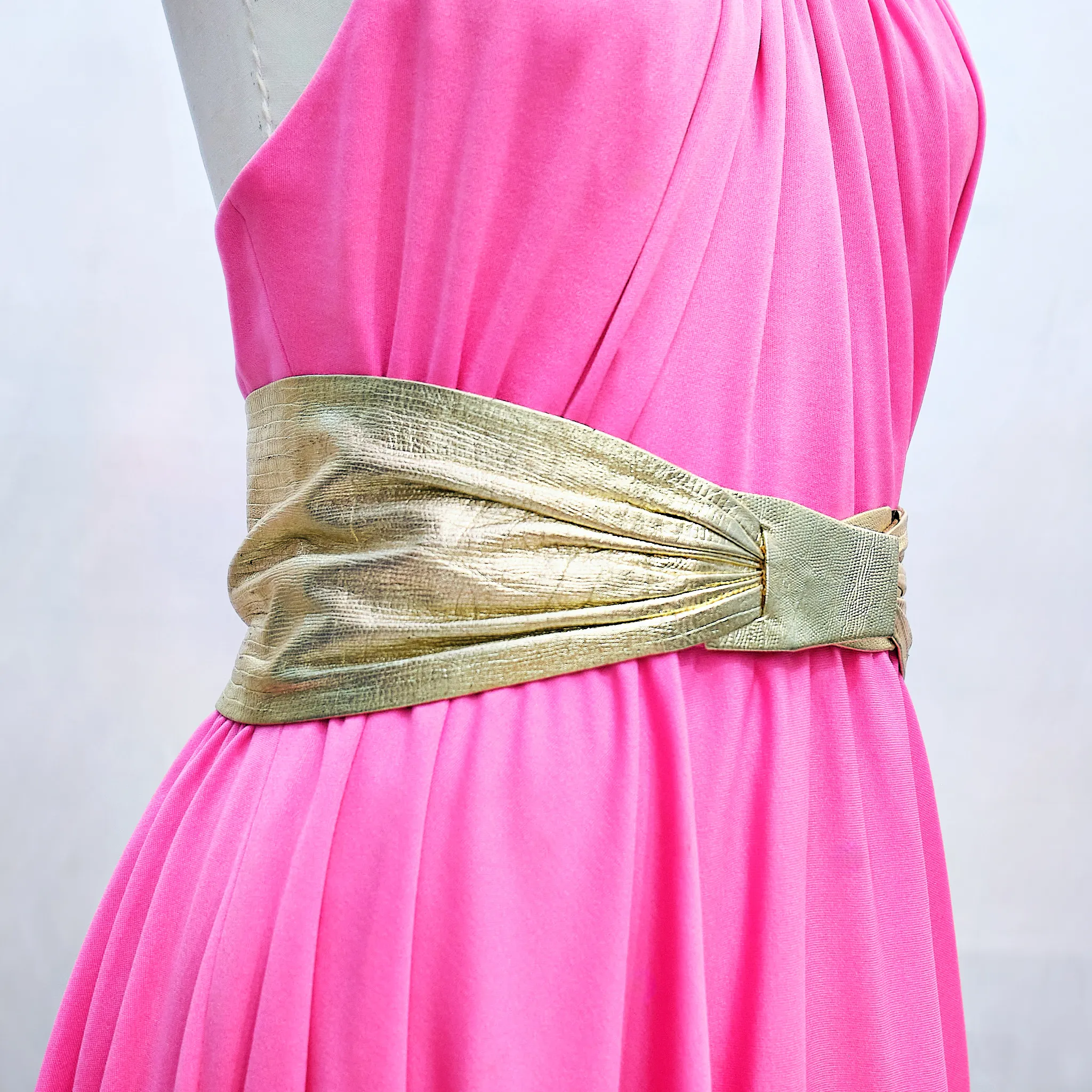 Late 1970s–Early 1980s Anne Klein for Calderon Gold Leather Wide Waist Belt – Saks Fifth Avenue Exclusive (Size 0/2, 24") - Image 10