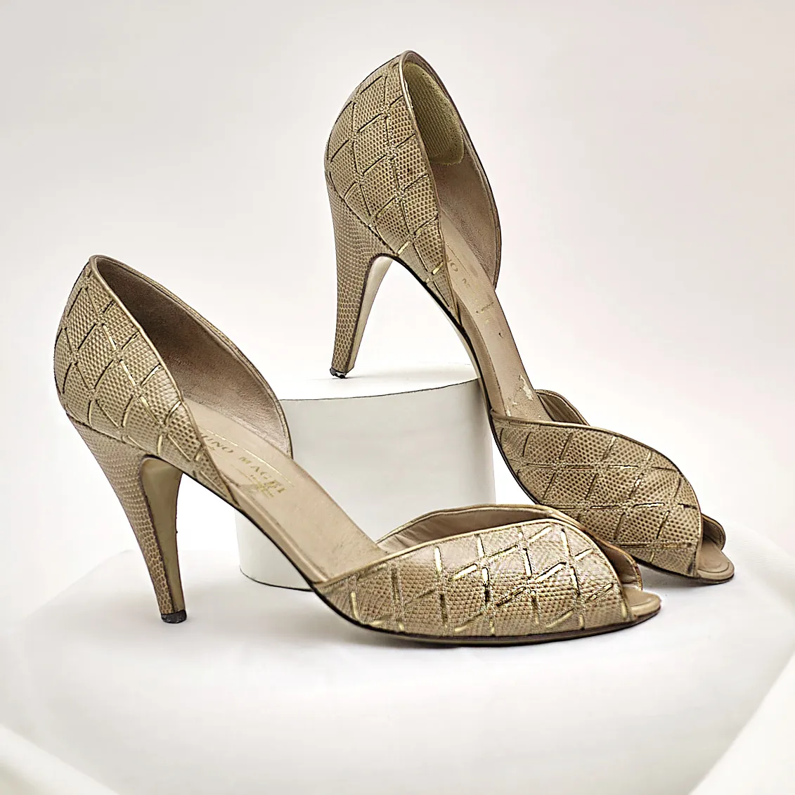 Bruno Magli 1980s Gold D’Orsay Pumps – Size 9.5/10 Narrow