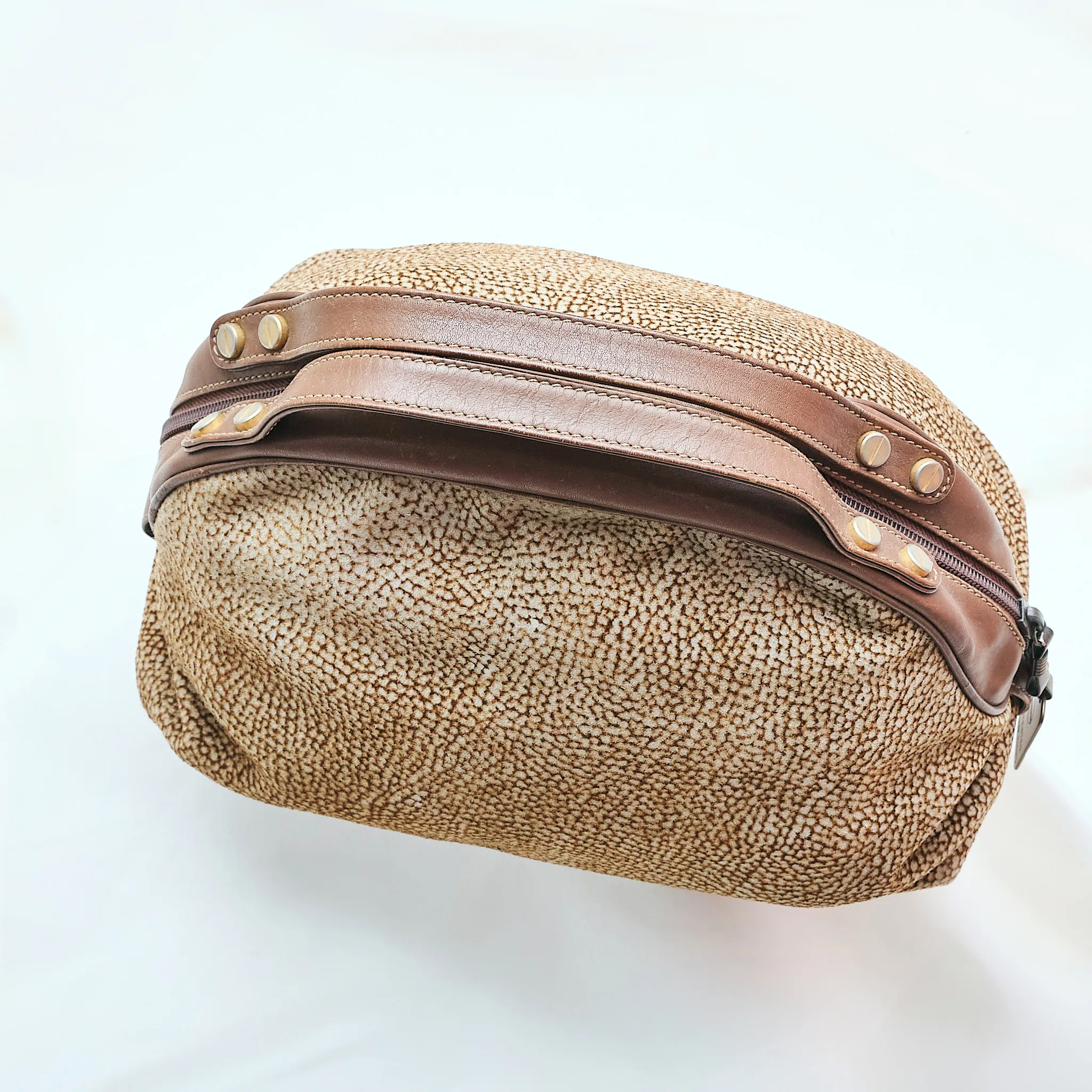 1980s Borbonese by Redwall Suede Pillow Bag – Excellent Condition - Image 7