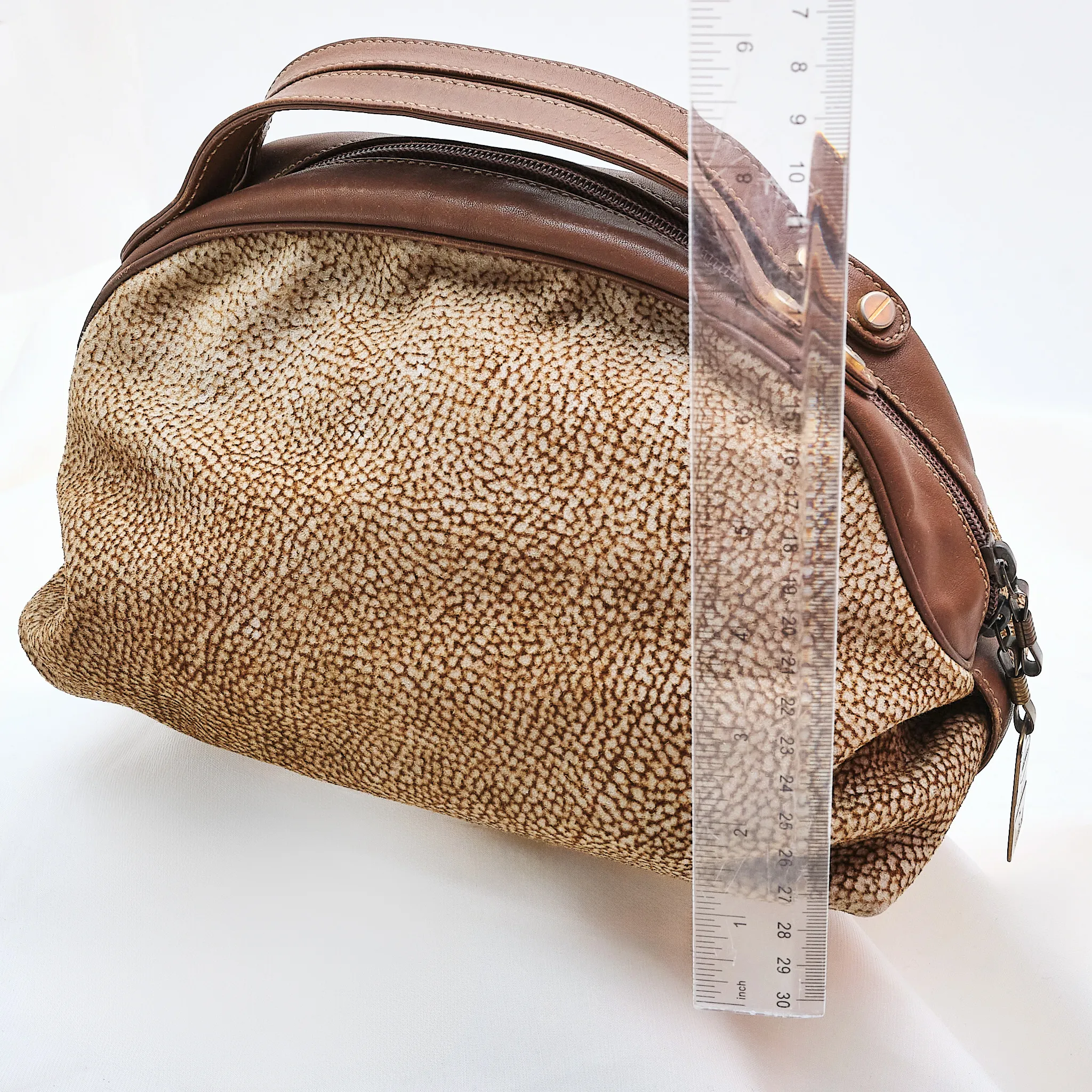 1980s Borbonese by Redwall Suede Pillow Bag – Excellent Condition - Image 9