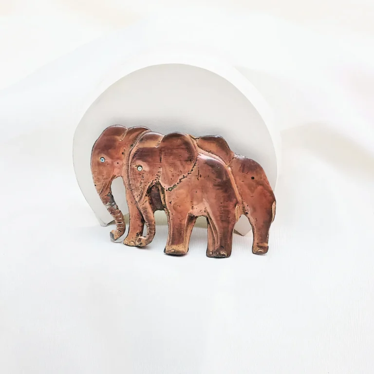 Vintage 1980sDElephant Belt Buckle with Rhinestone Eyes