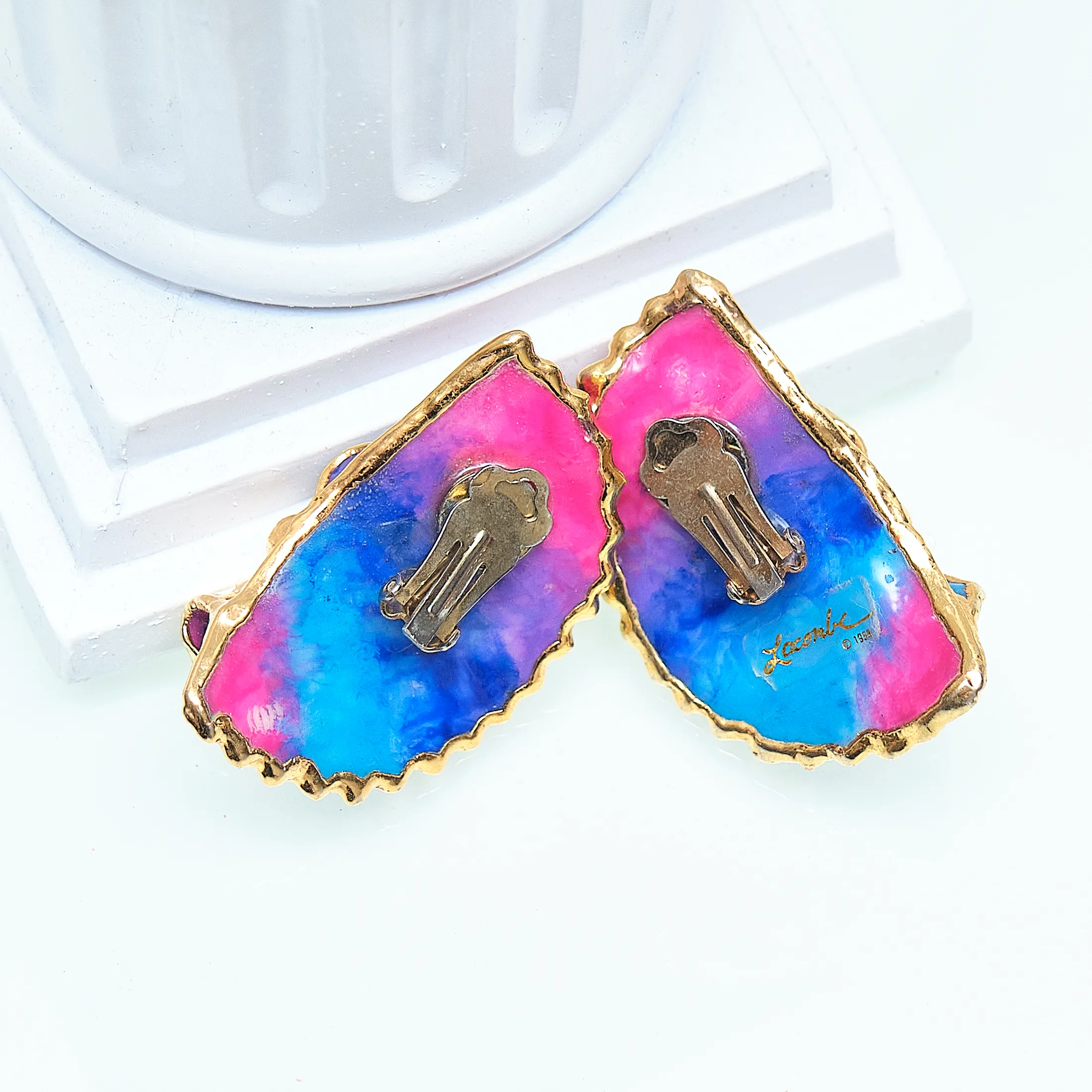 Amy Lacombe 1988 Sculptural Clip Earrings – Magenta/Blue, 24K Gold-Plated (Art to Wear) - Image 7