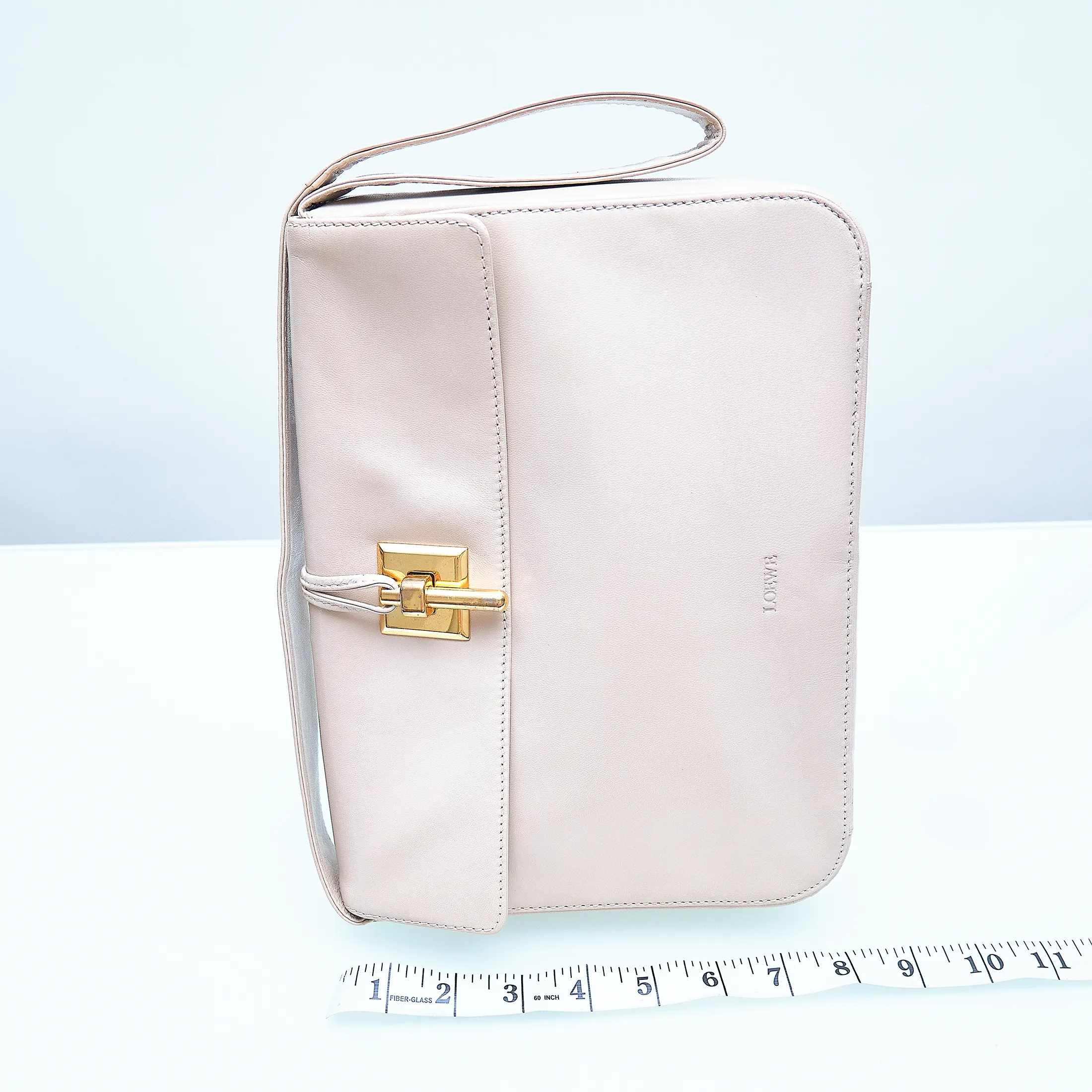 90s Loewe Minimalist Lamb Leather Shoulder Bag with Gold Hardware - Image 10