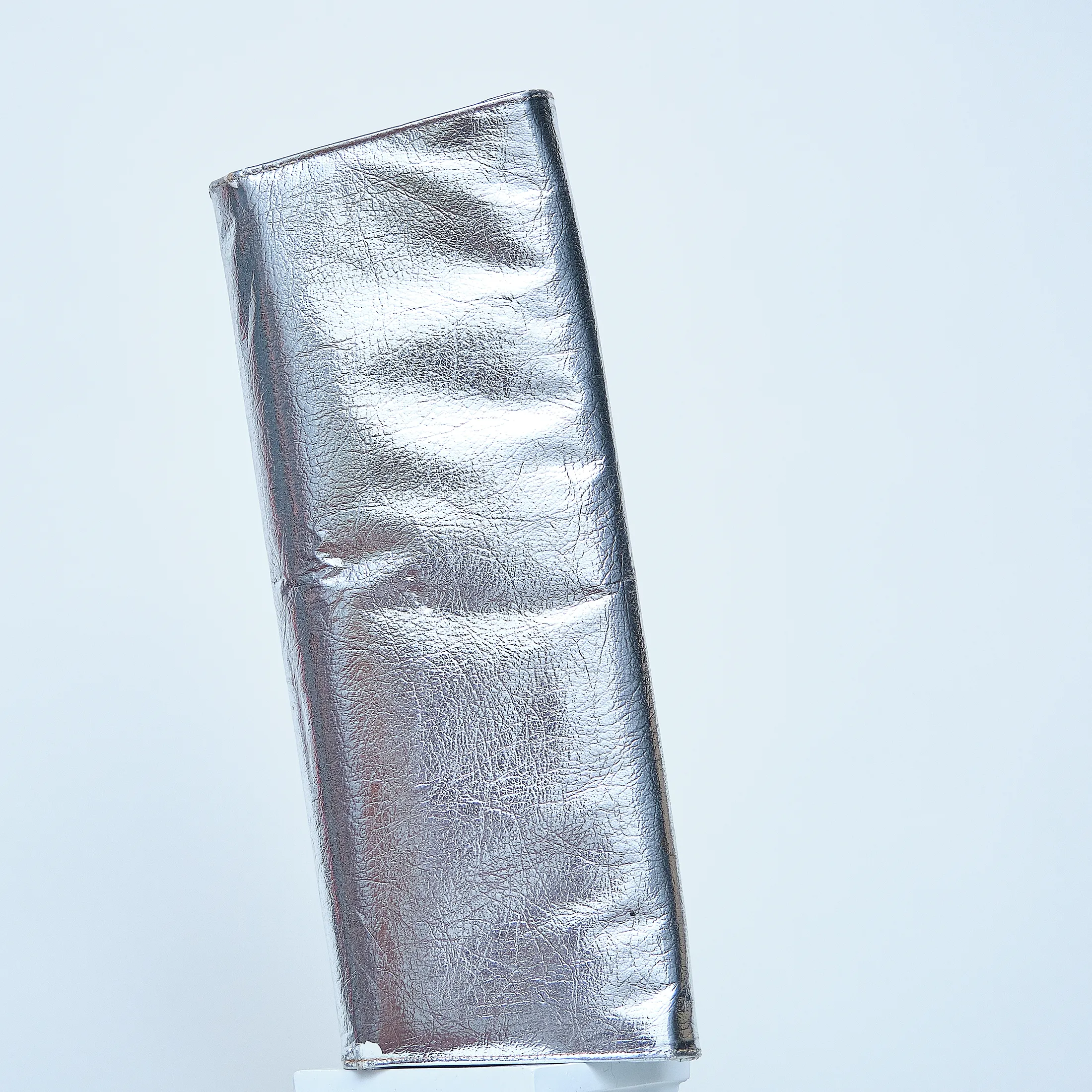 1960s Space Age Silver Metallic Clutch - Image 8