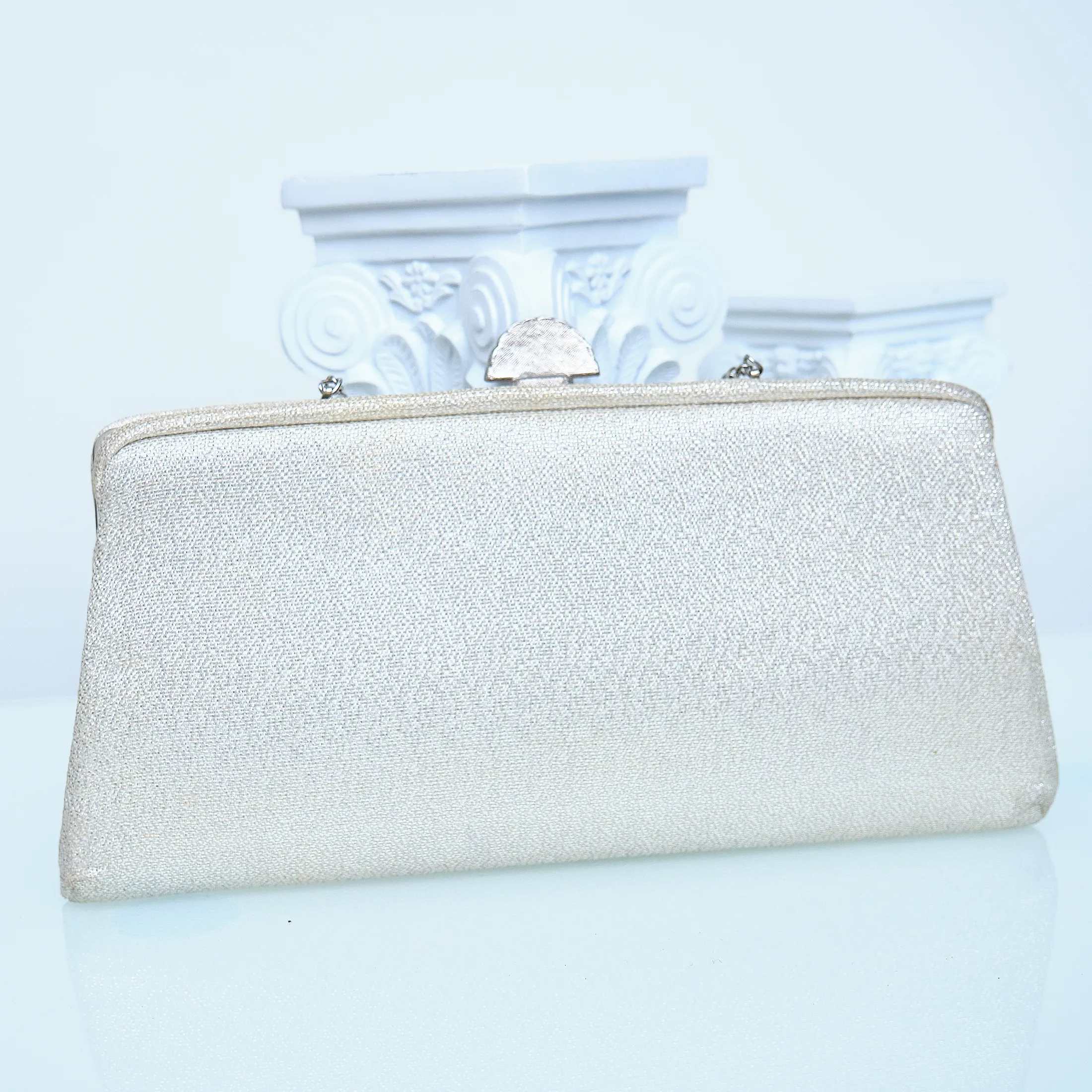 1950s/60s Hand-Beaded Evening Clutch Purse with Floral Sequin & Rhinestone Design - Image 7