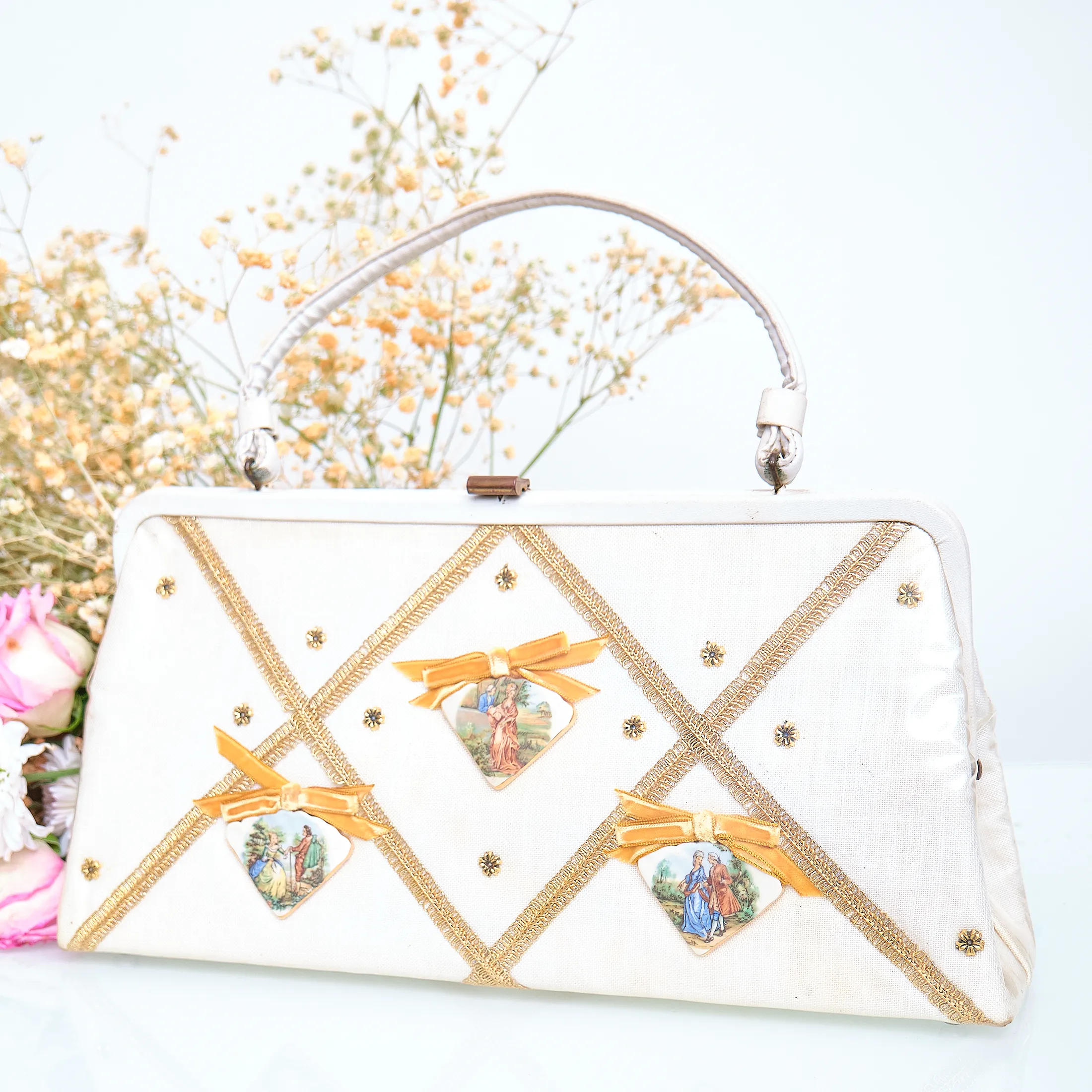 Late 1950s/Early 1960s Souré Bag New York Vinyl-Coated Satchel with Ceramic Portrait Plaques - Image 7