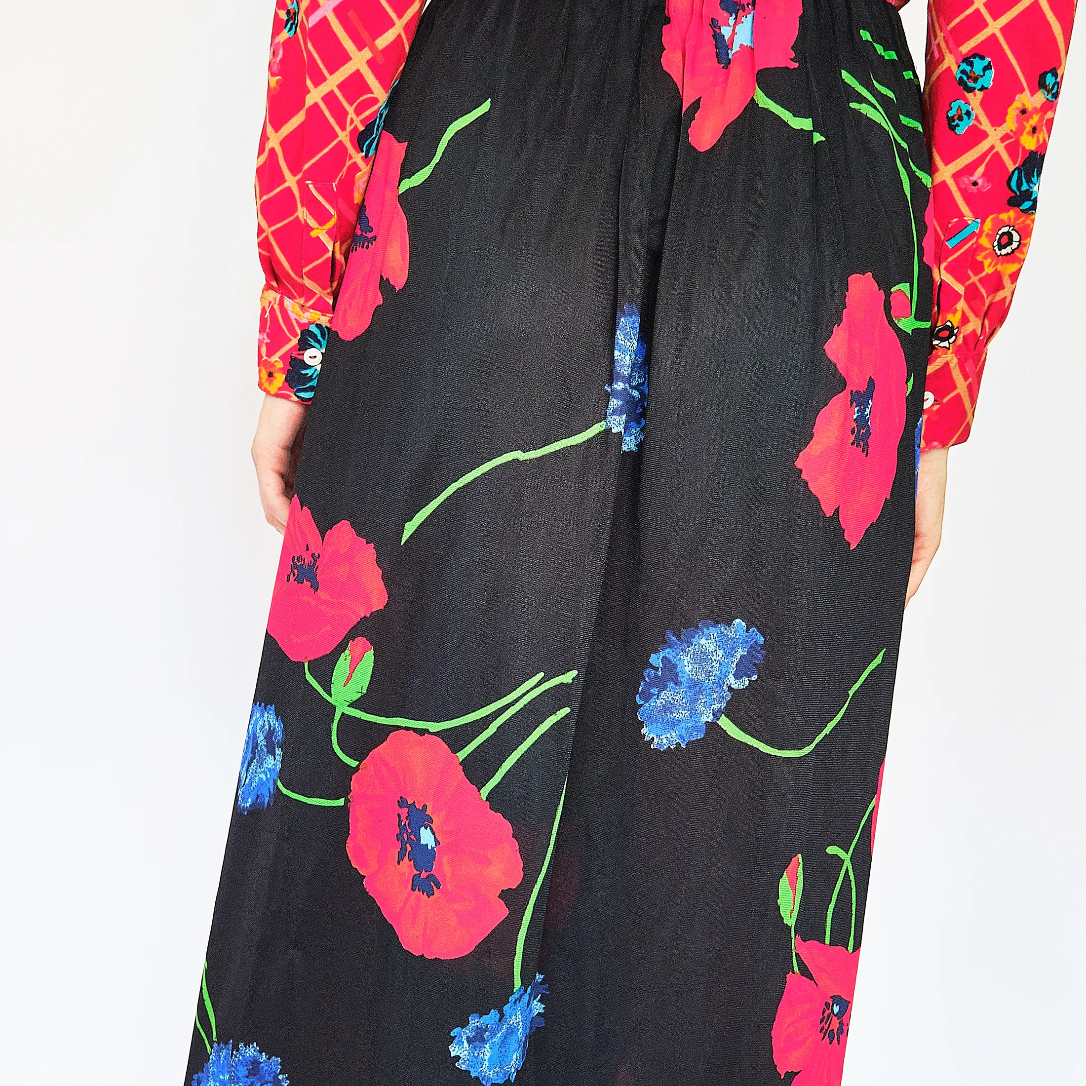 1970s/80s Saks Fifth Avenue Poppy Print Nylon Maxi Skirt – Size 2/4 - Image 3