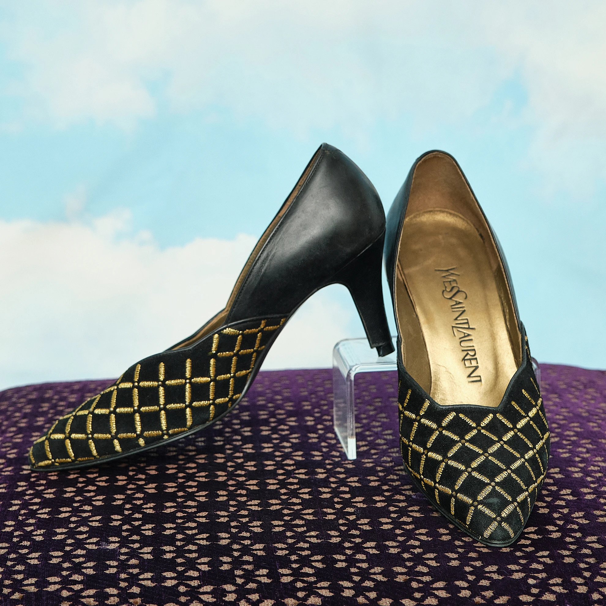 1980s Yves Saint Laurent Black and Gold Embroidered Pumps, Modern US 3.5/4