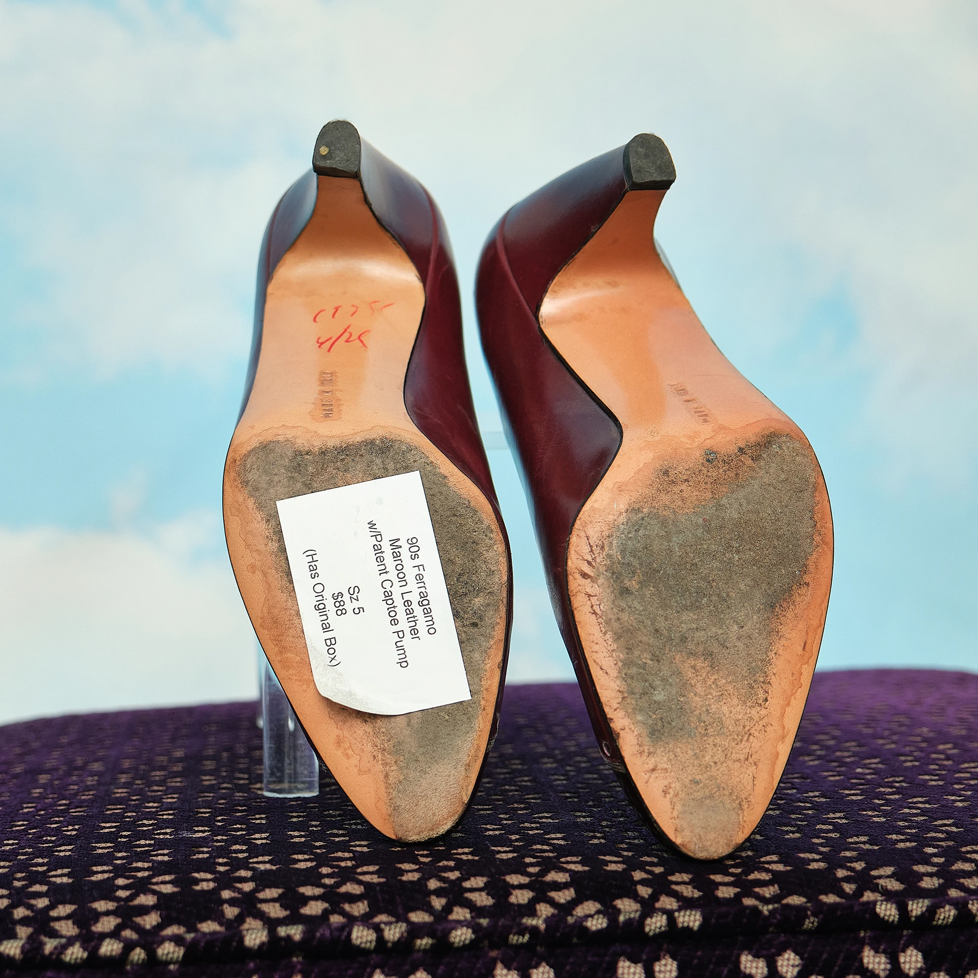 1990s Salvatore Ferragamo Burgundy Leather Patent Cap-Toe Pumps, Modern US 4.5/5 - Image 3