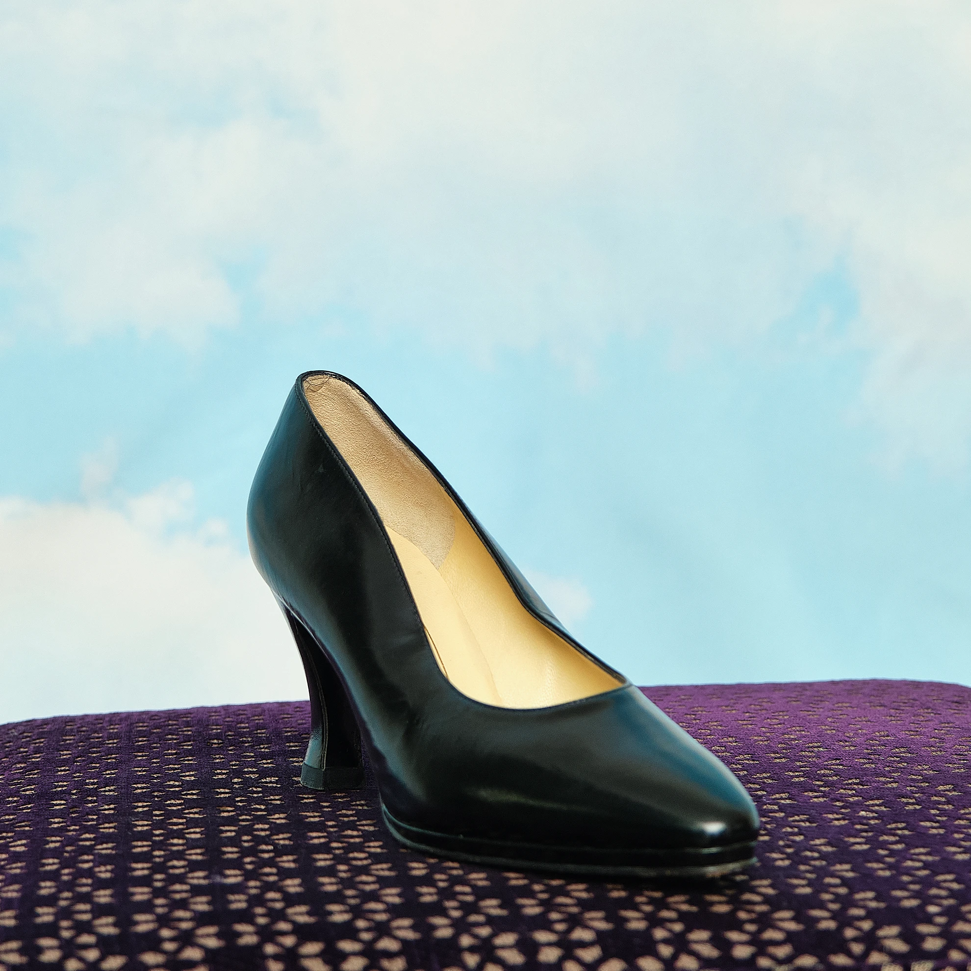 1990s Bruno Magli Black Leather Soft Square-Toe Pumps, Modern US 4.5/5 - Image 6