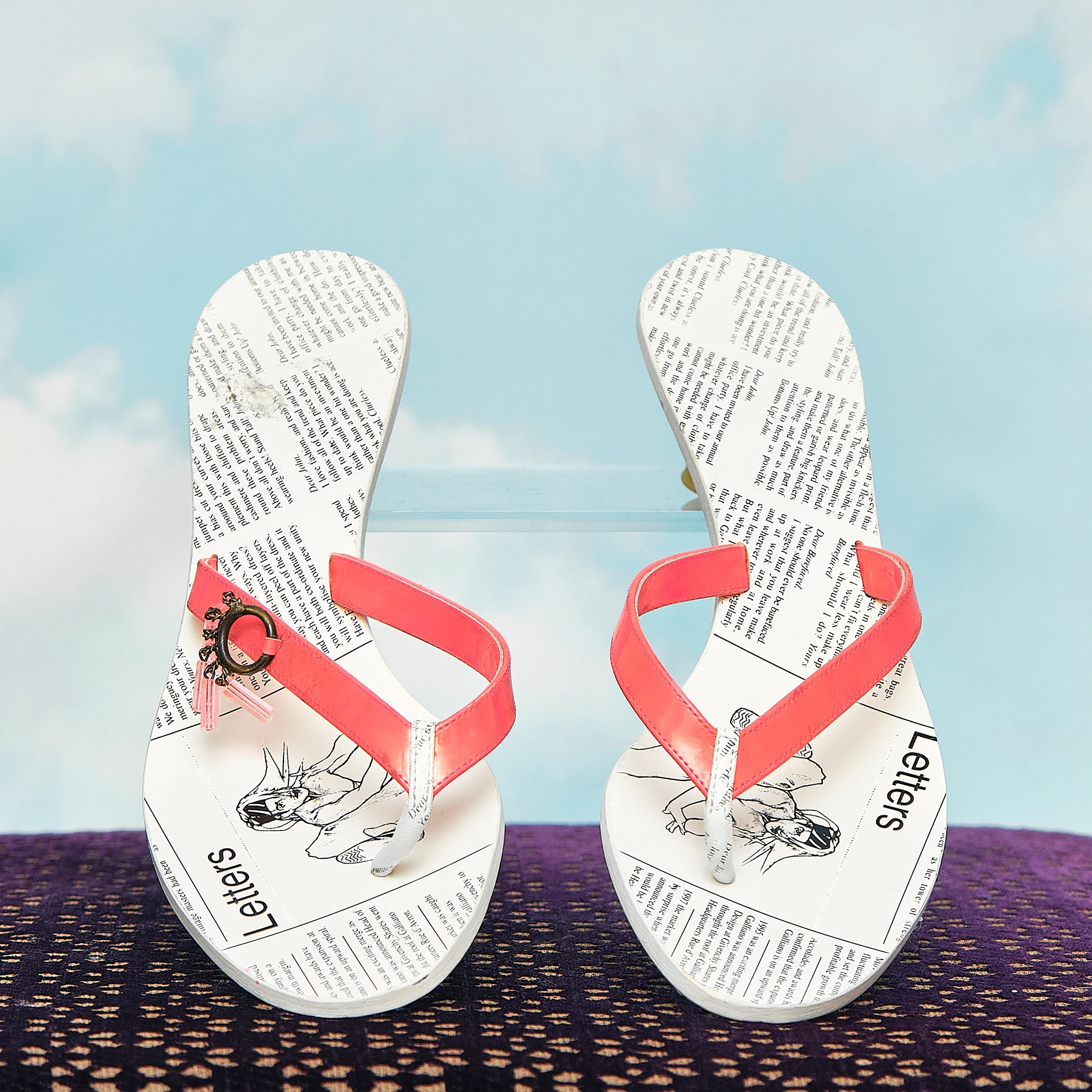 Late 1990s/Early 2000s Newspaper-Print Fluorescent Pink Charm Thong Kitten-Heel Sandals, Modern US 6/6.5 - Image 2