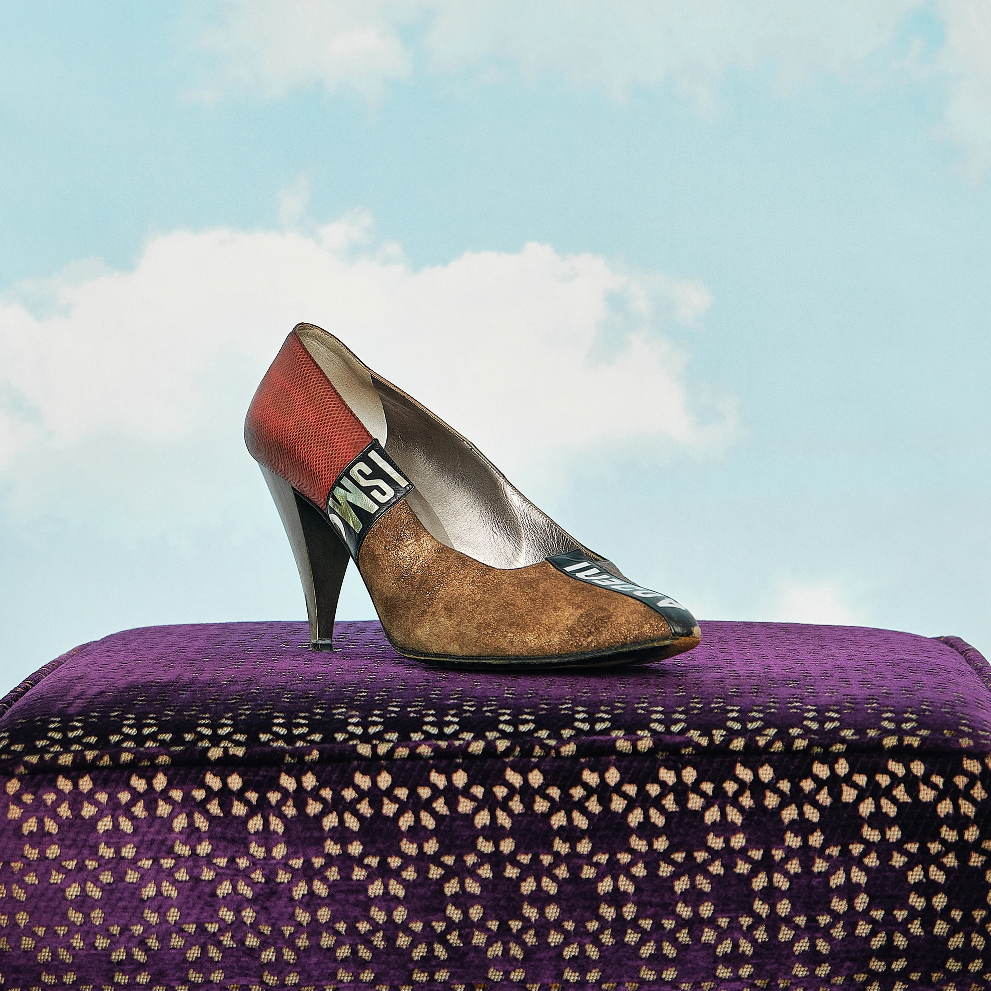 1980s Giorgio Beverly Hills Brown Mixed-Leather Graphic Pumps, US 9.5 M - Image 7