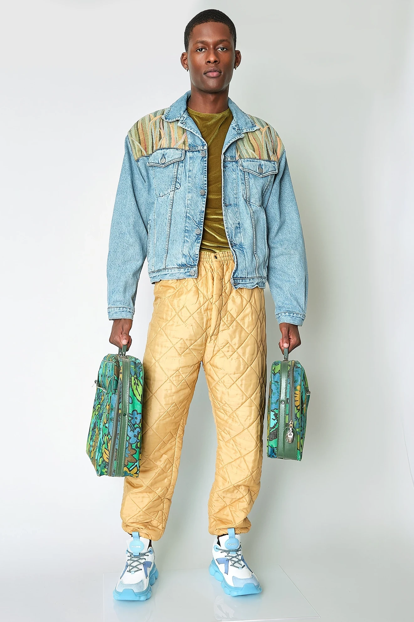 1960s Color-Mates Turquoise Floral Two-Piece Luggage Set - Image 10
