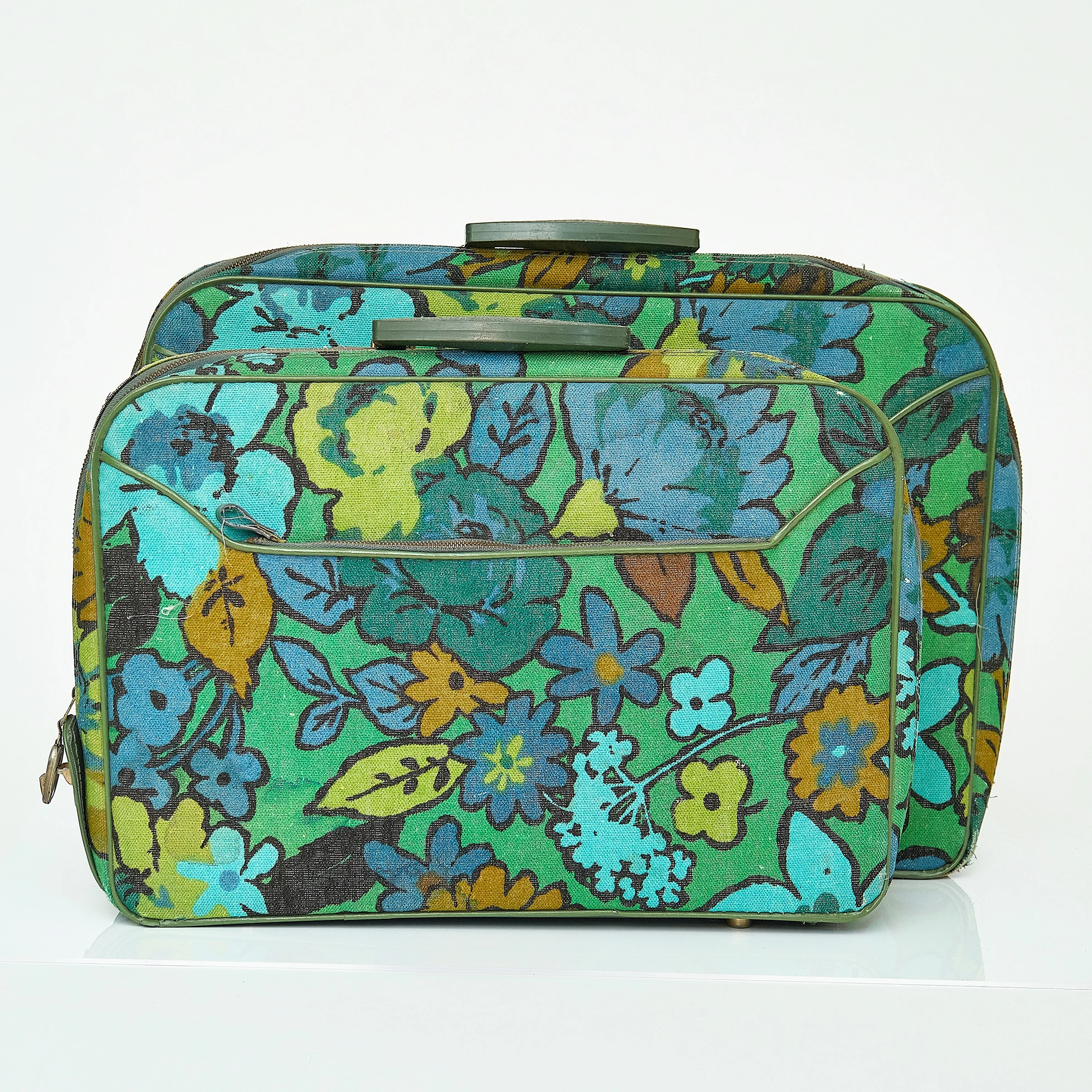 1960s Color-Mates Turquoise Floral Two-Piece Luggage Set - Image 3