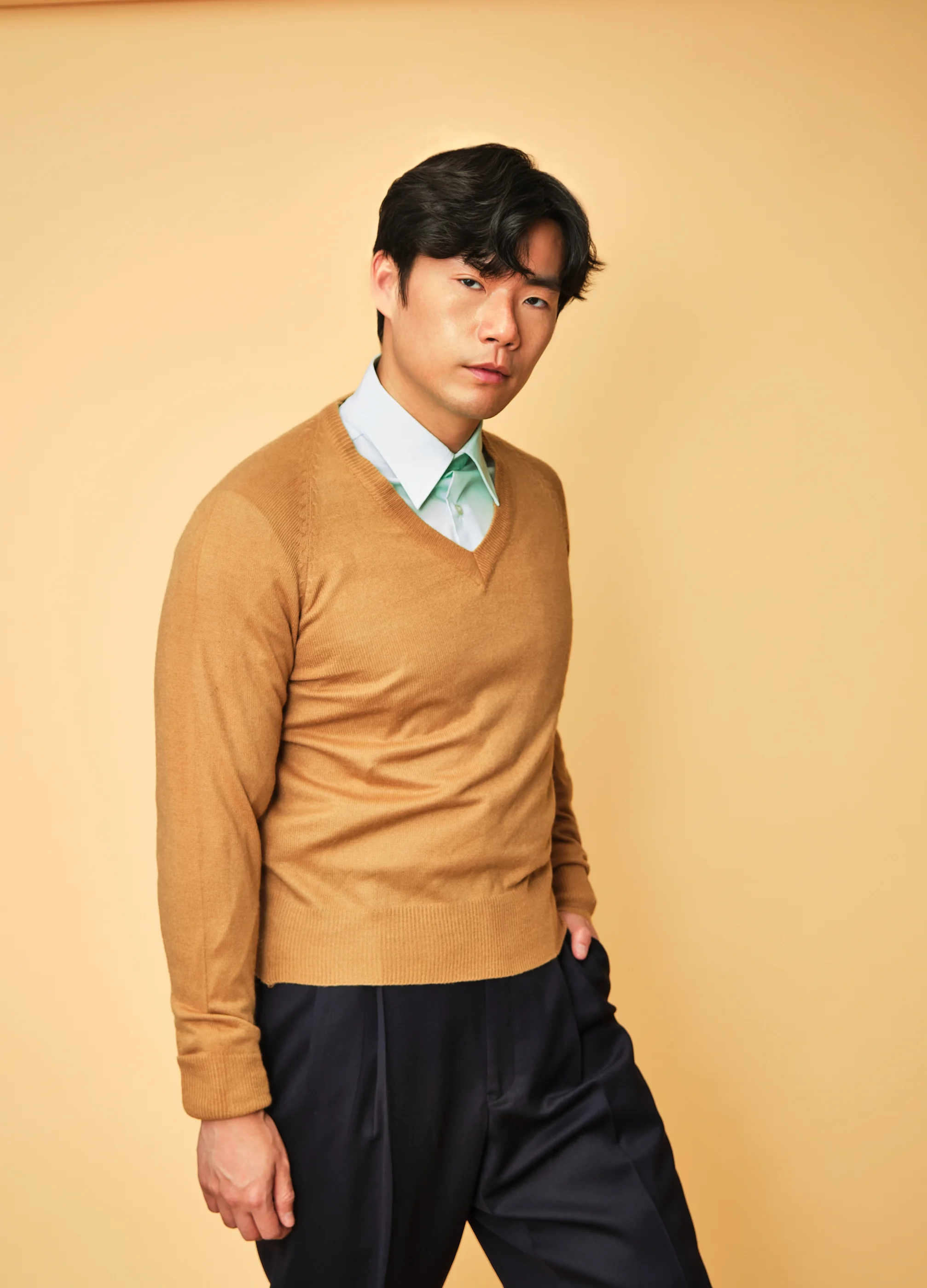 Vintage Camel V-Neck Sweater by Komon – Men’s Medium - Image 15