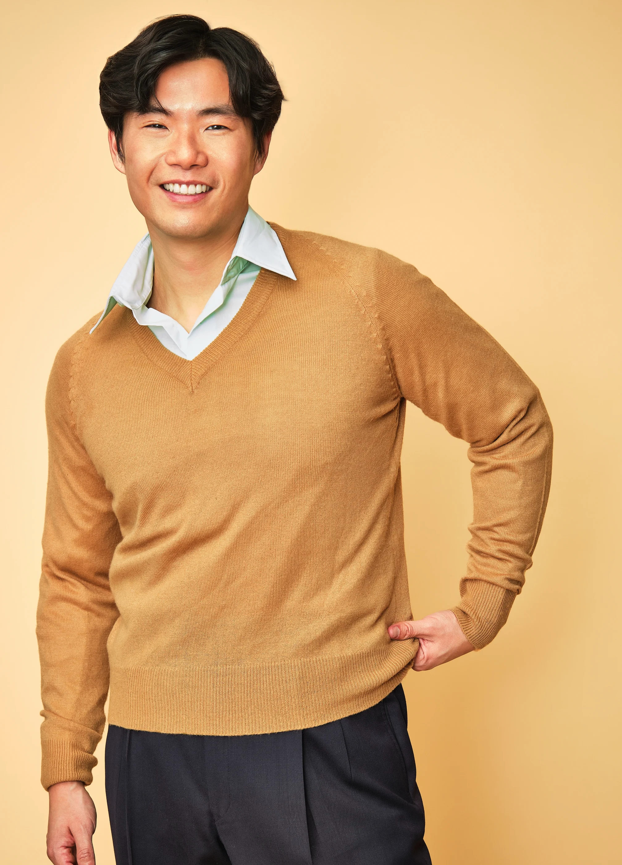 Vintage Camel V-Neck Sweater by Komon – Men’s Medium - Image 10