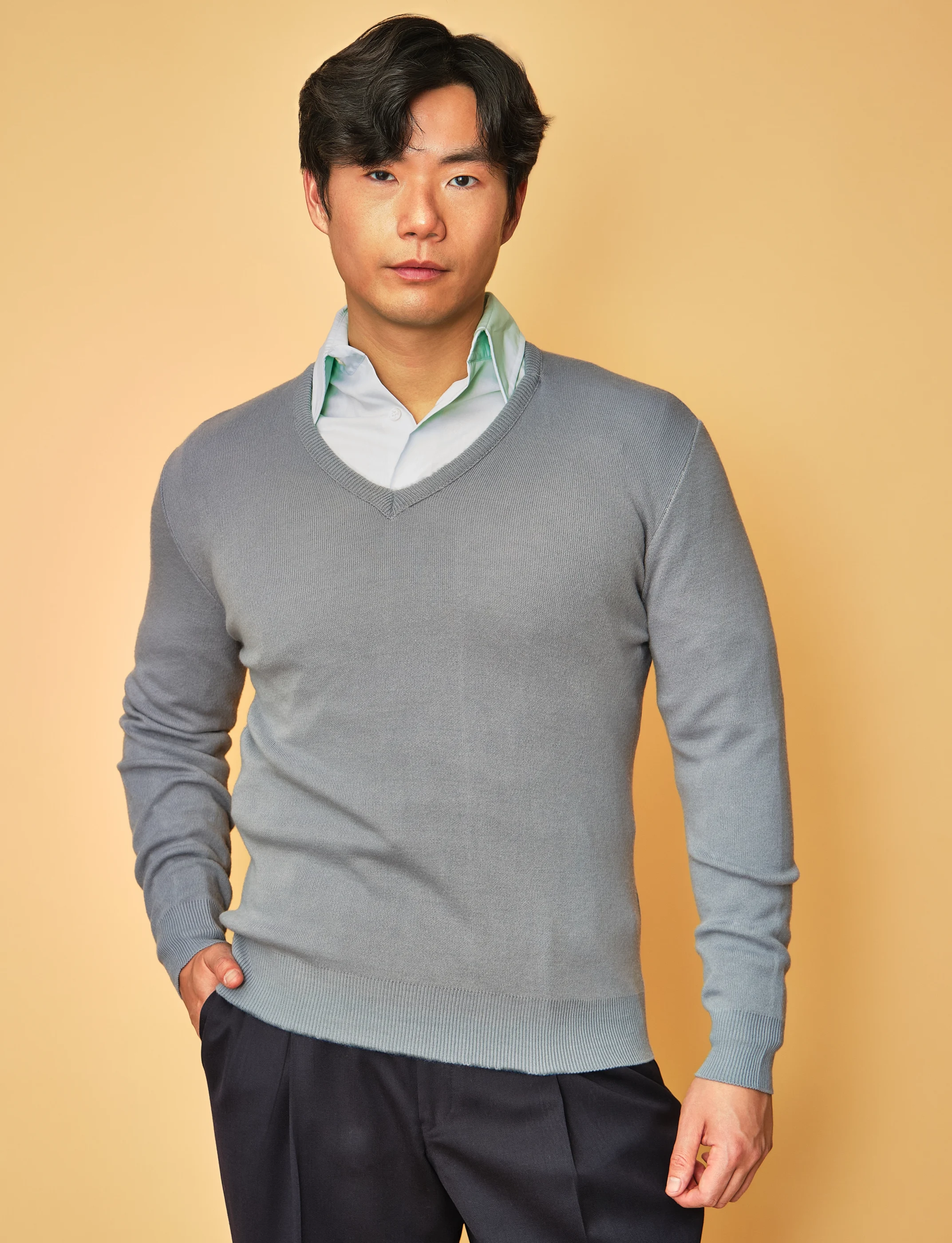 Deadstock Vintage Blair Light Gray V-Neck Sweater – Men’s Medium - Image 15