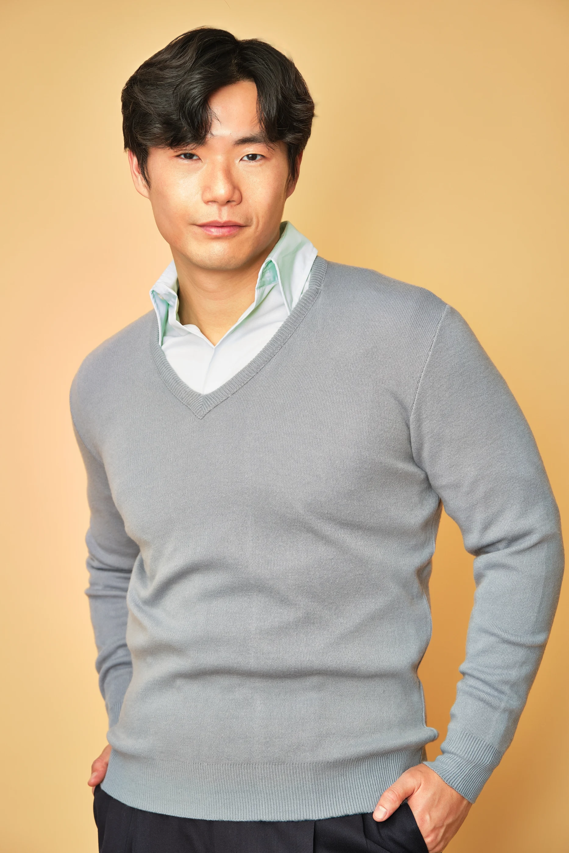 Deadstock Vintage Blair Light Gray V-Neck Sweater – Men’s Medium - Image 10