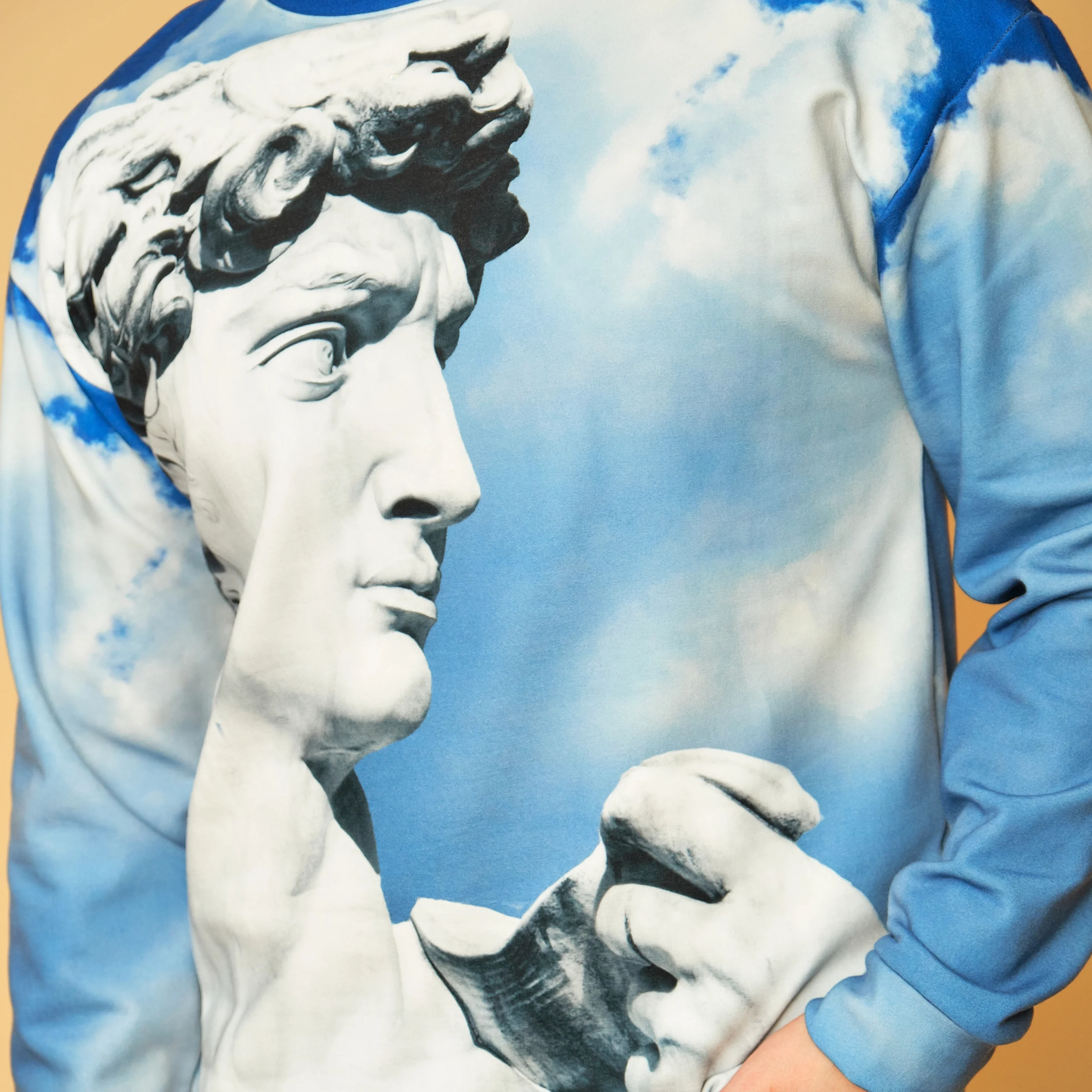 David in the Clouds Eco Pullover - Image 4