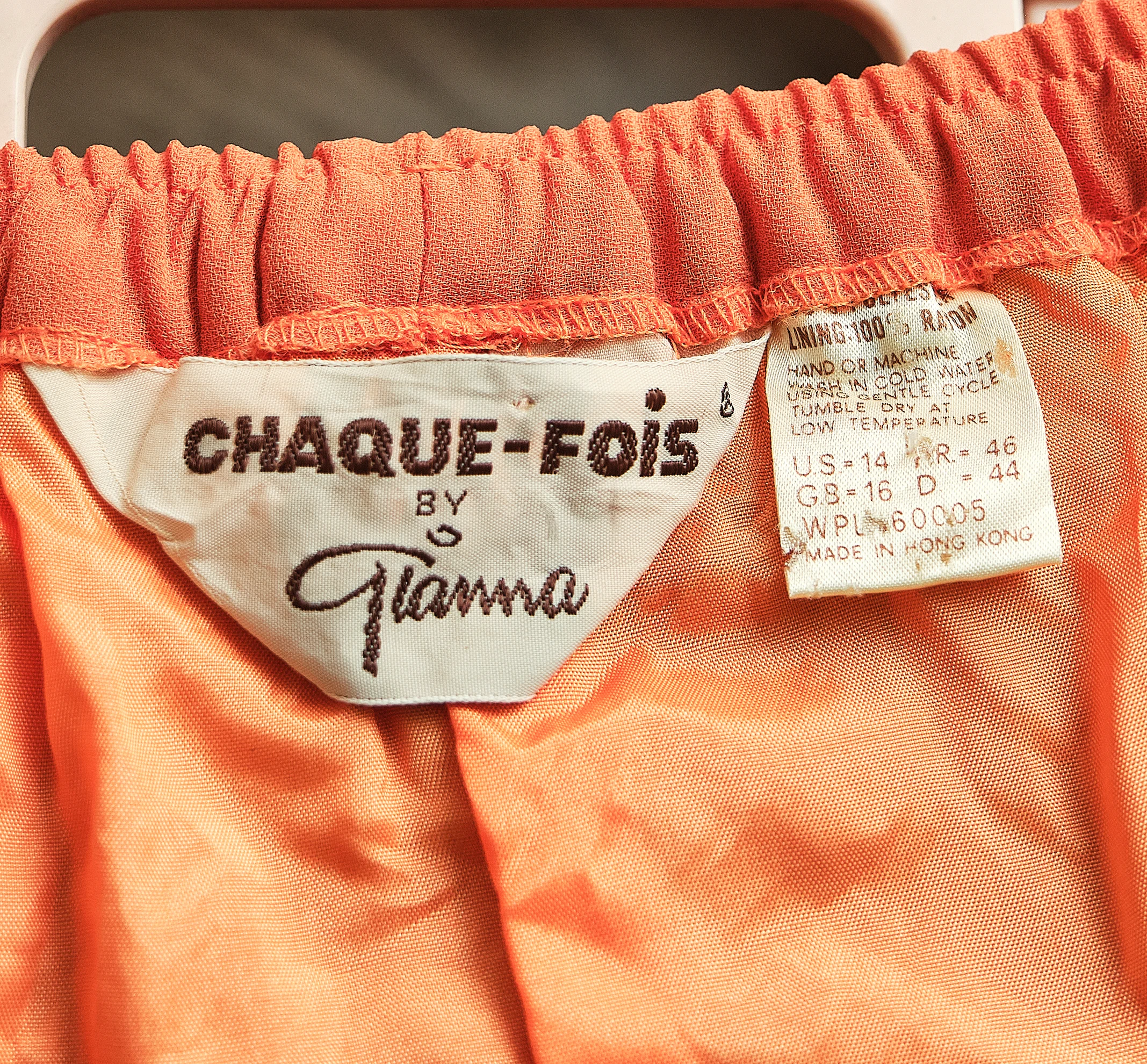 1980s Chaque-Fois by Glanna Coral Orange Pleated Midi Skirt, Size 14 - Image 4