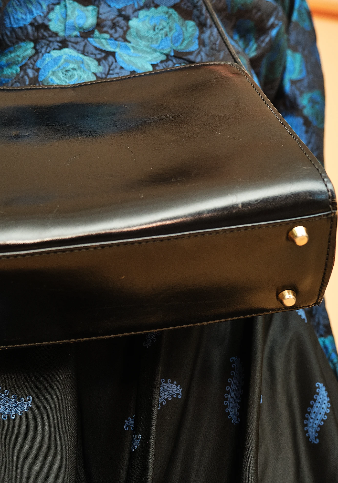 1980s/1990s Bally Black Leather Box Crossbody Bag - Image 5