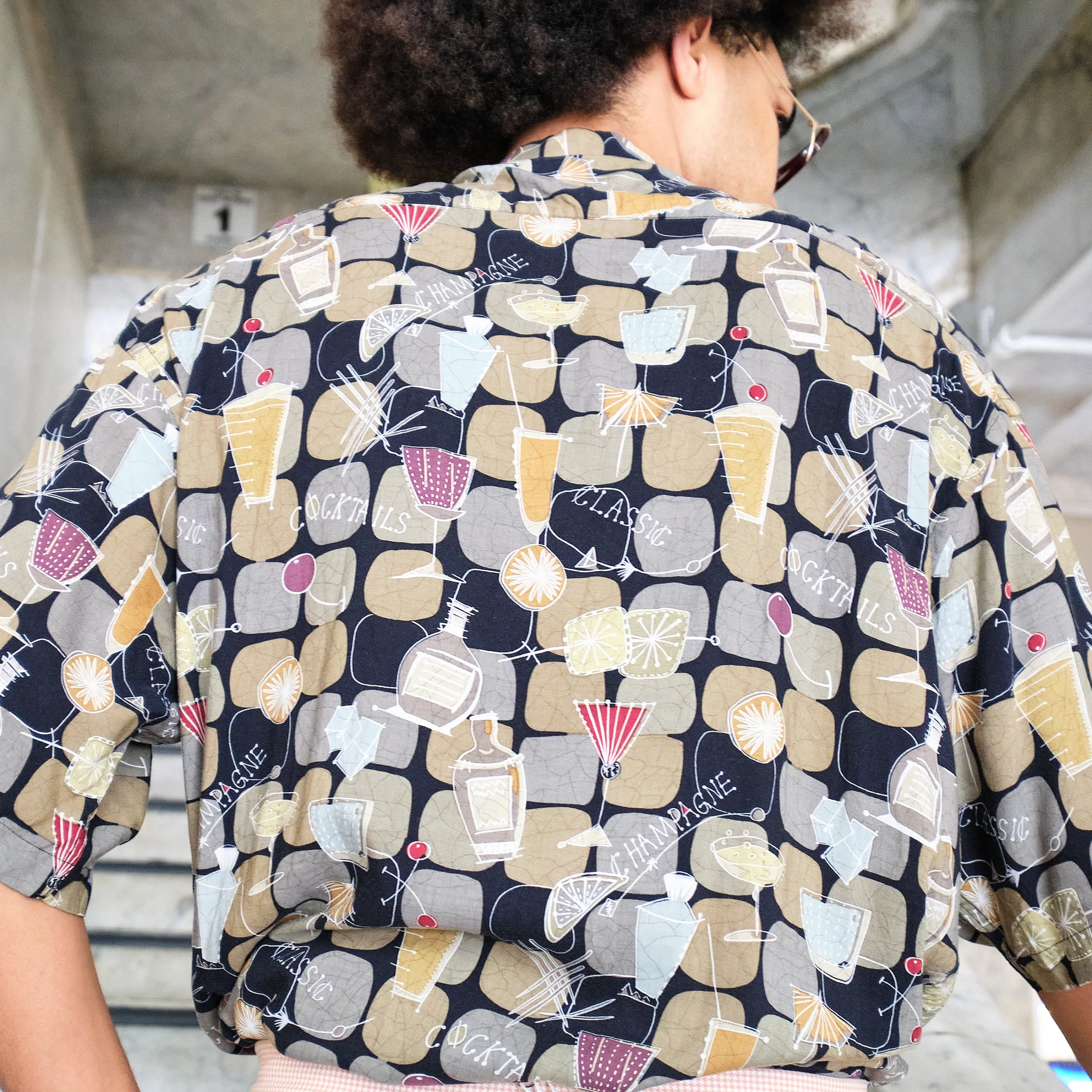 1990s Classic Cocktails Novelty Print Shirt, Modern Men’s L/XL - Image 5