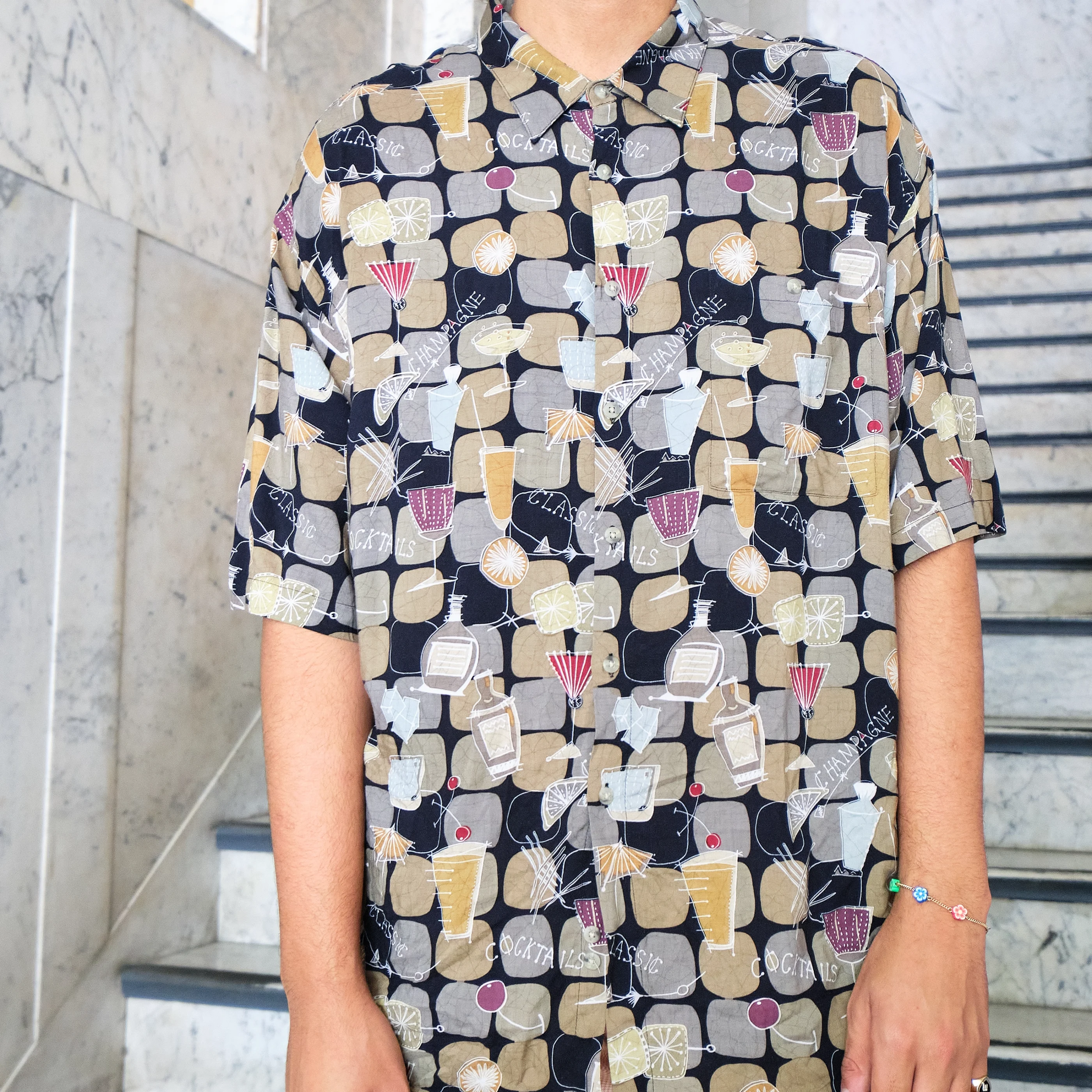 1990s Classic Cocktails Novelty Print Shirt, Modern Men’s L/XL - Image 4