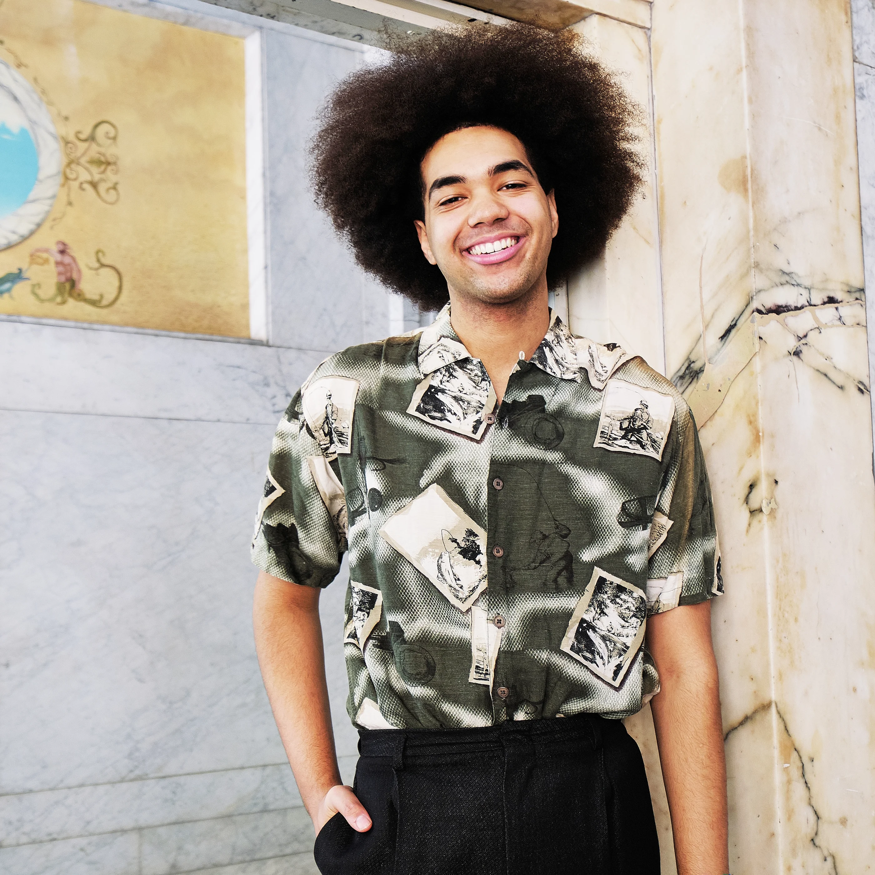 1990s Olive Scenic Collage Print Short-Sleeve Shirt, Modern Men’s M/L - Image 3