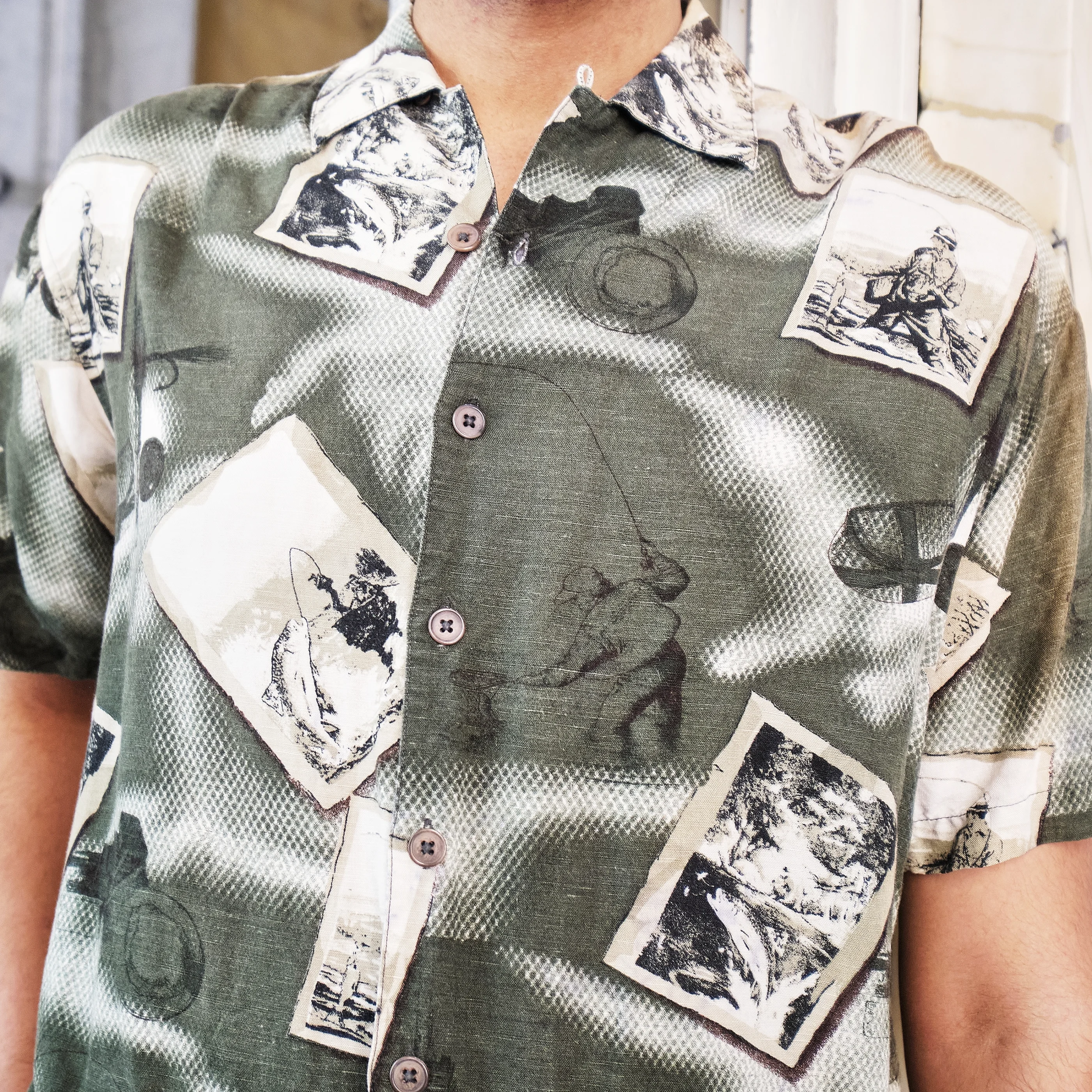 1990s Olive Scenic Collage Print Short-Sleeve Shirt, Modern Men’s M/L - Image 5