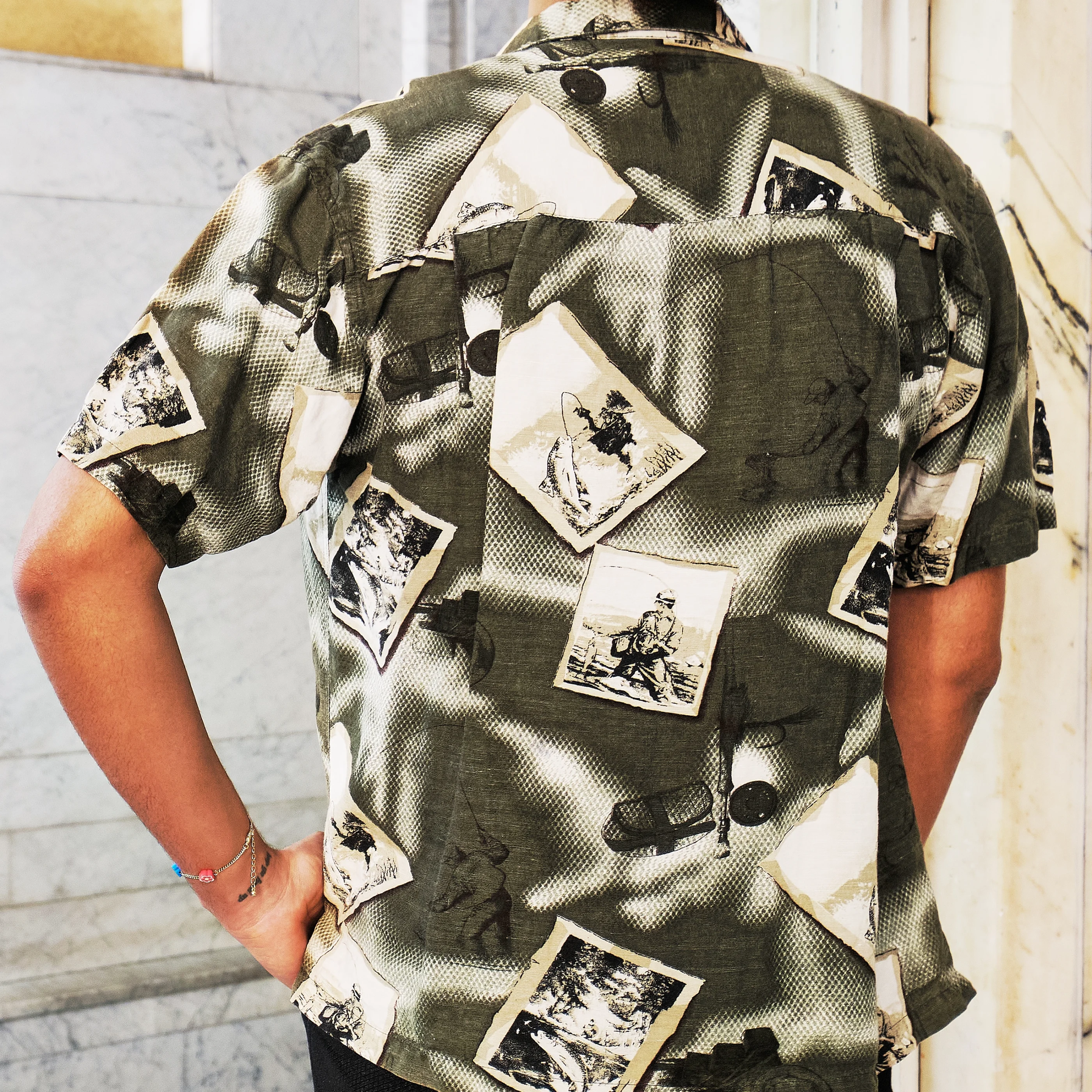1990s Olive Scenic Collage Print Short-Sleeve Shirt, Modern Men’s M/L - Image 4