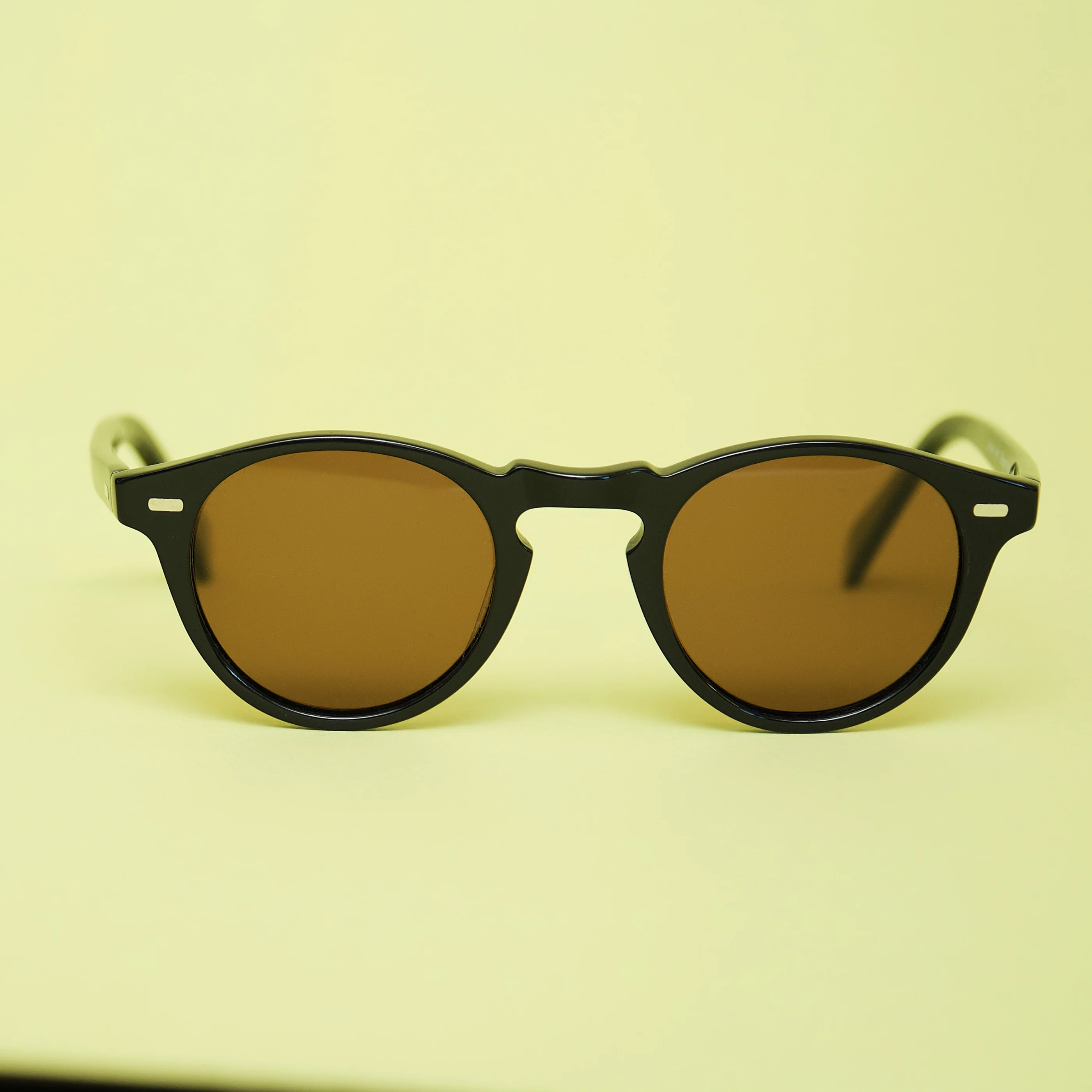 Oliver Peoples Gregory Peck OV5186 1005 Black Round Sunglasses
