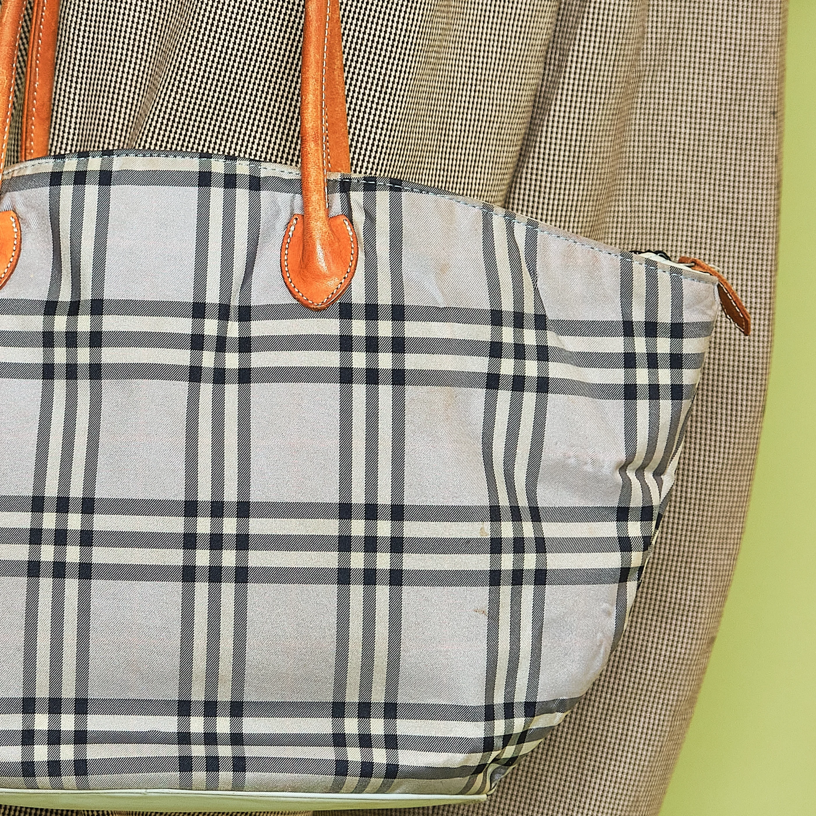 Vintage Burberry Nova Check Nylon Tote Bag with Leather Handles - Image 13