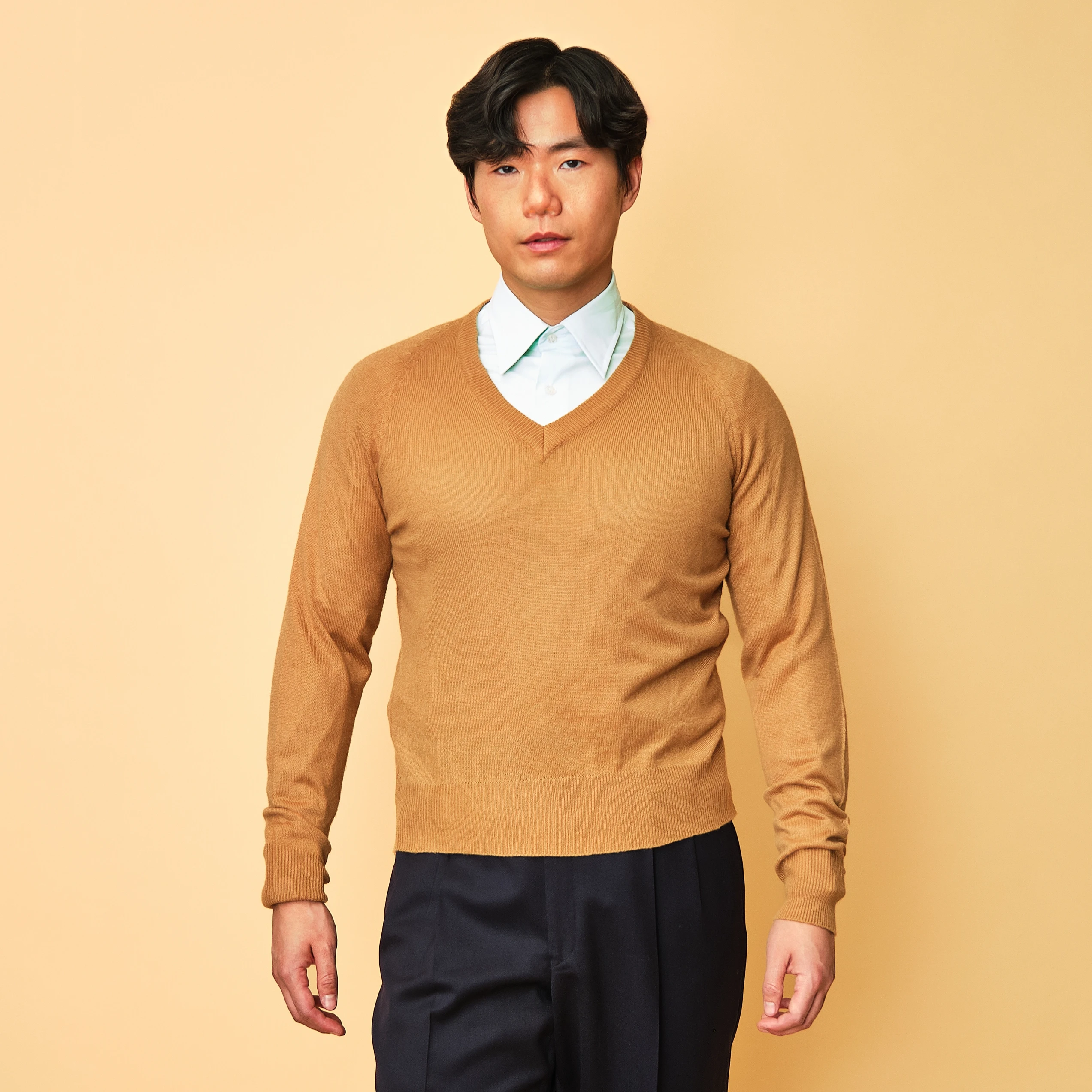 Vintage Camel V-Neck Sweater by Komon – Men’s Medium