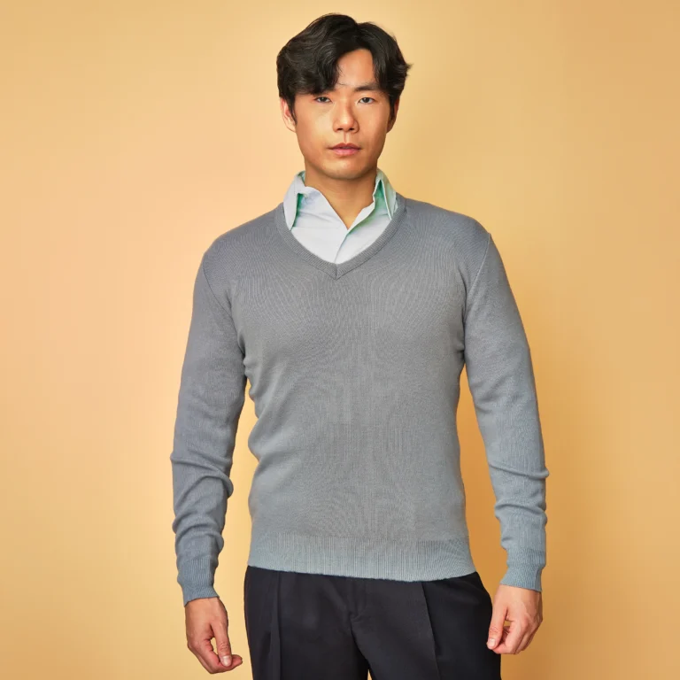 Deadstock Vintage Blair Light Gray V-Neck Sweater – Men’s Medium