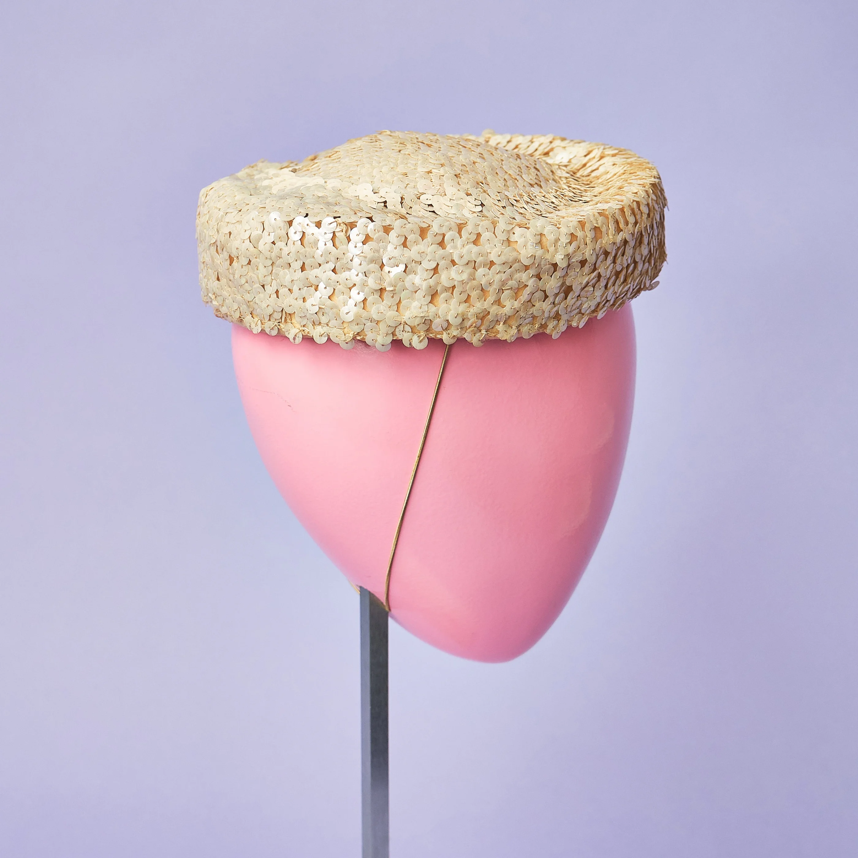 1960s Eva Mae Cream Sequin Pillbox Hat - Image 7