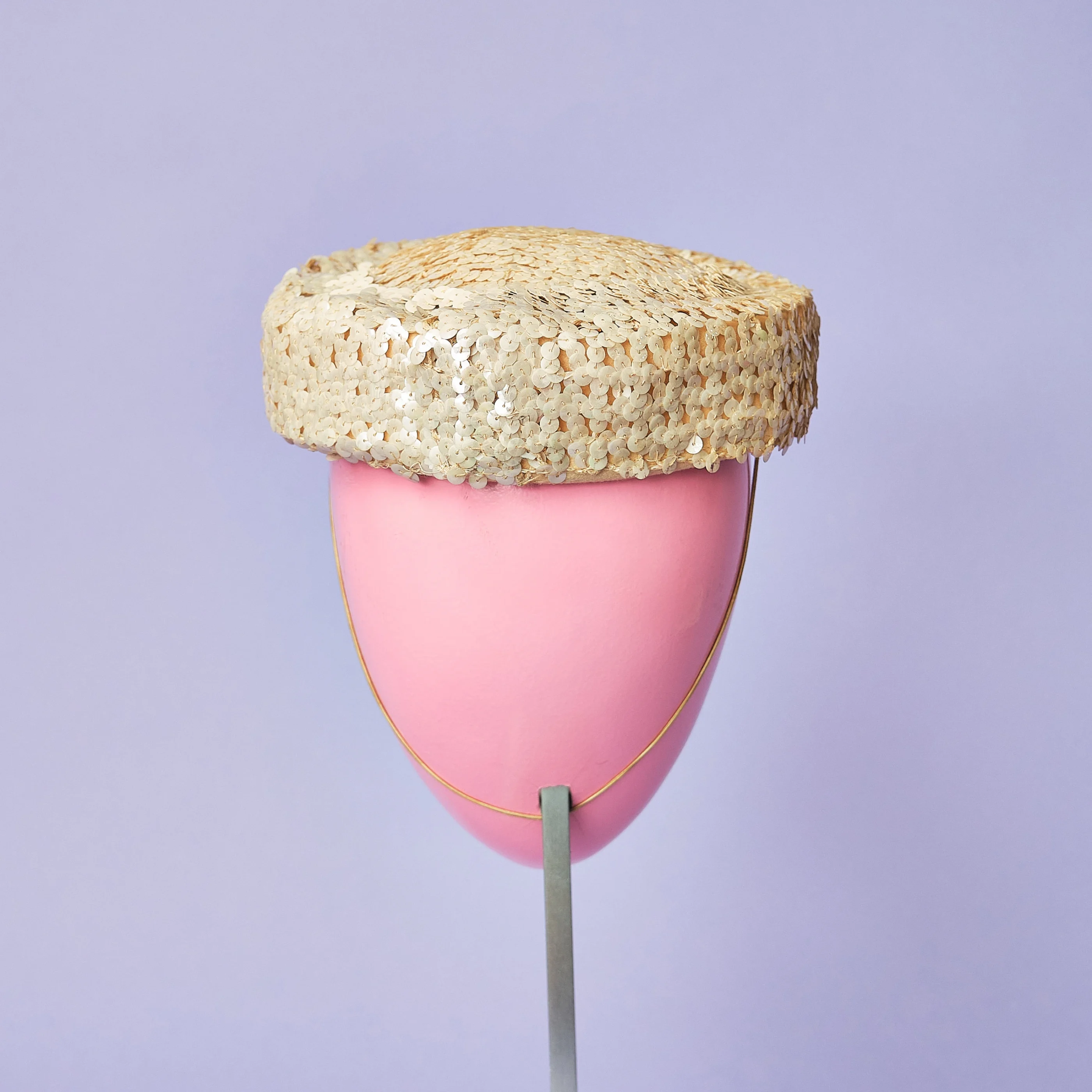 1960s Eva Mae Cream Sequin Pillbox Hat - Image 6