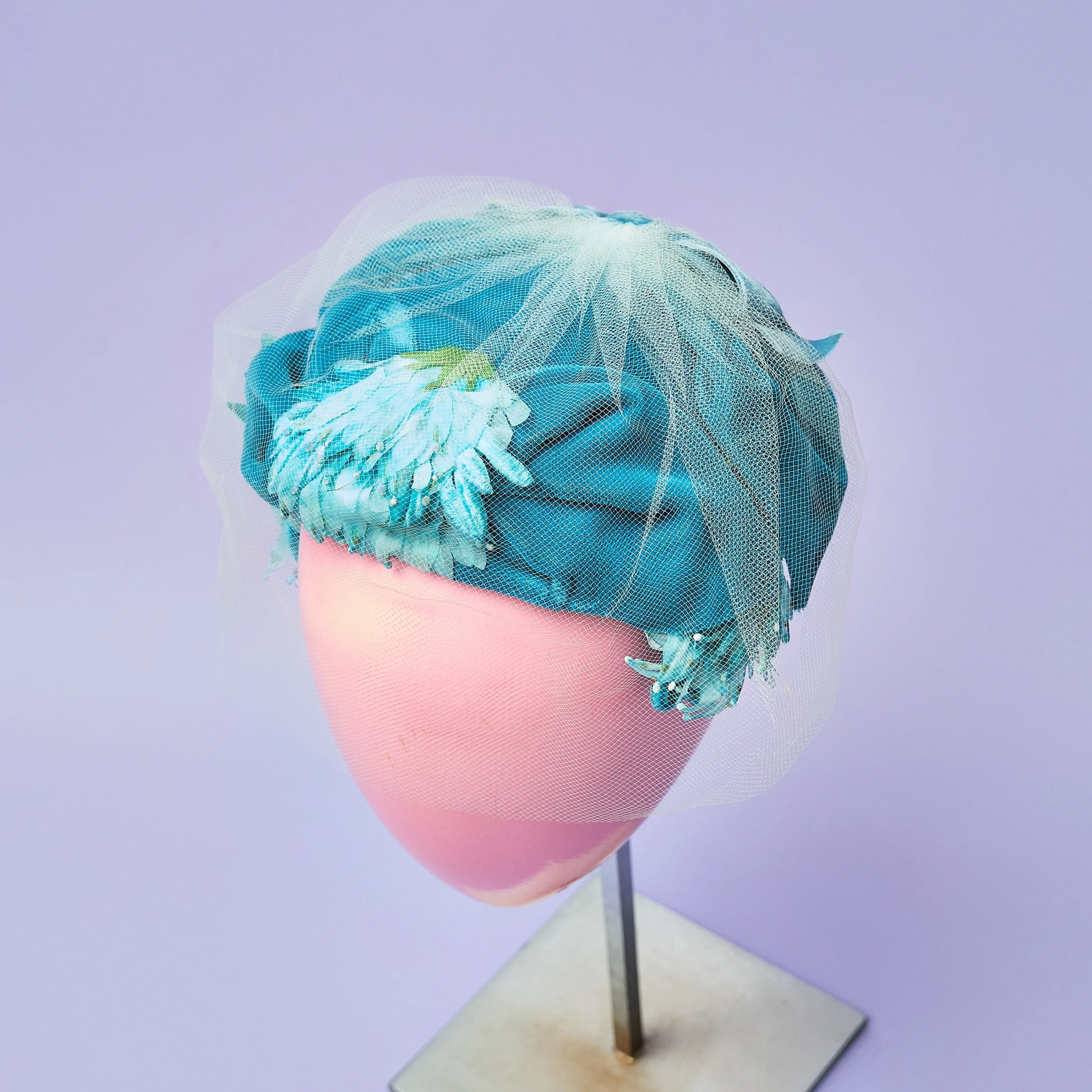 1960s Teal Silk Crushed Velvet Floral Cocktail Hat with Veil - Image 3